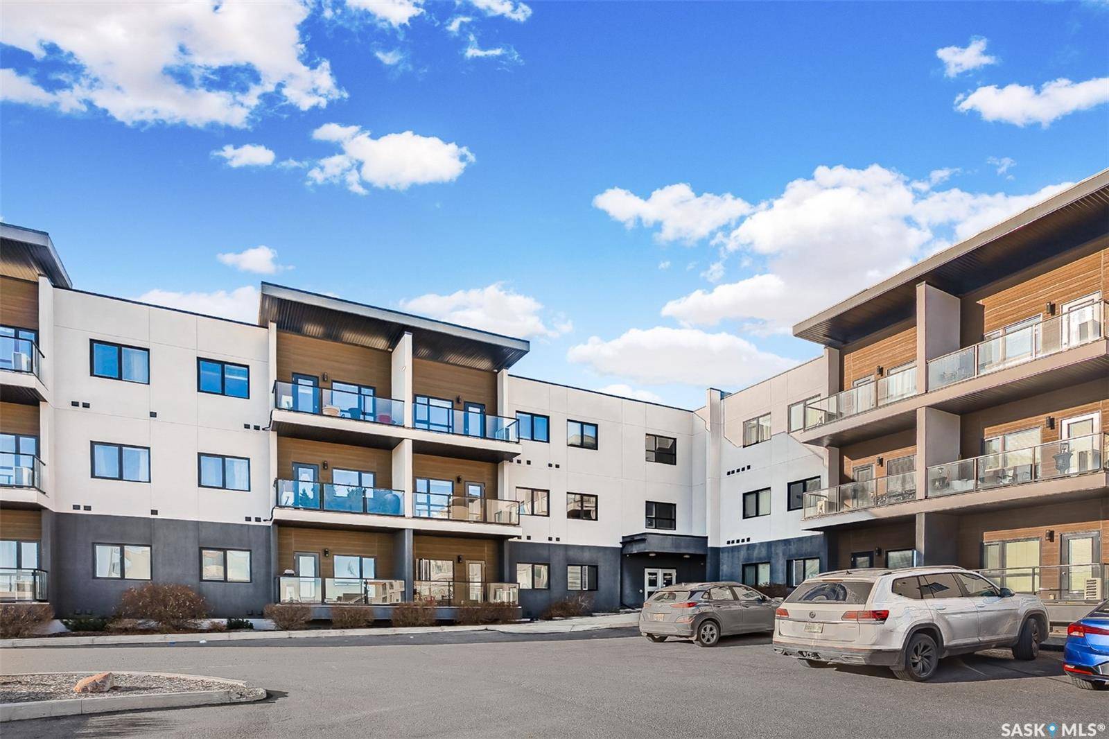 Saskatoon, SK S7L 6V3,545 Hassard CLOSE ##216