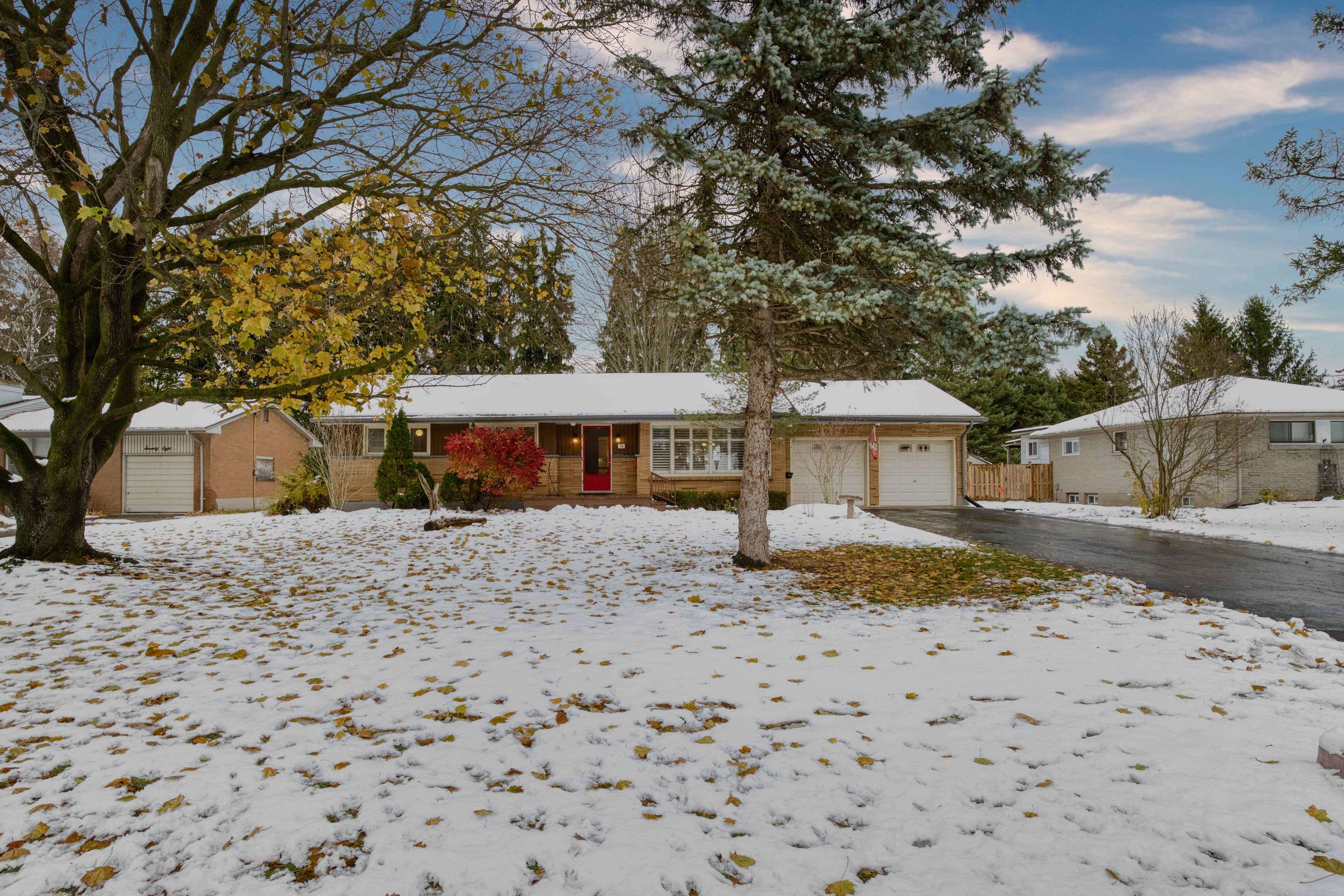 London North, ON N5X 1H1,74 DALEVIEW CRES