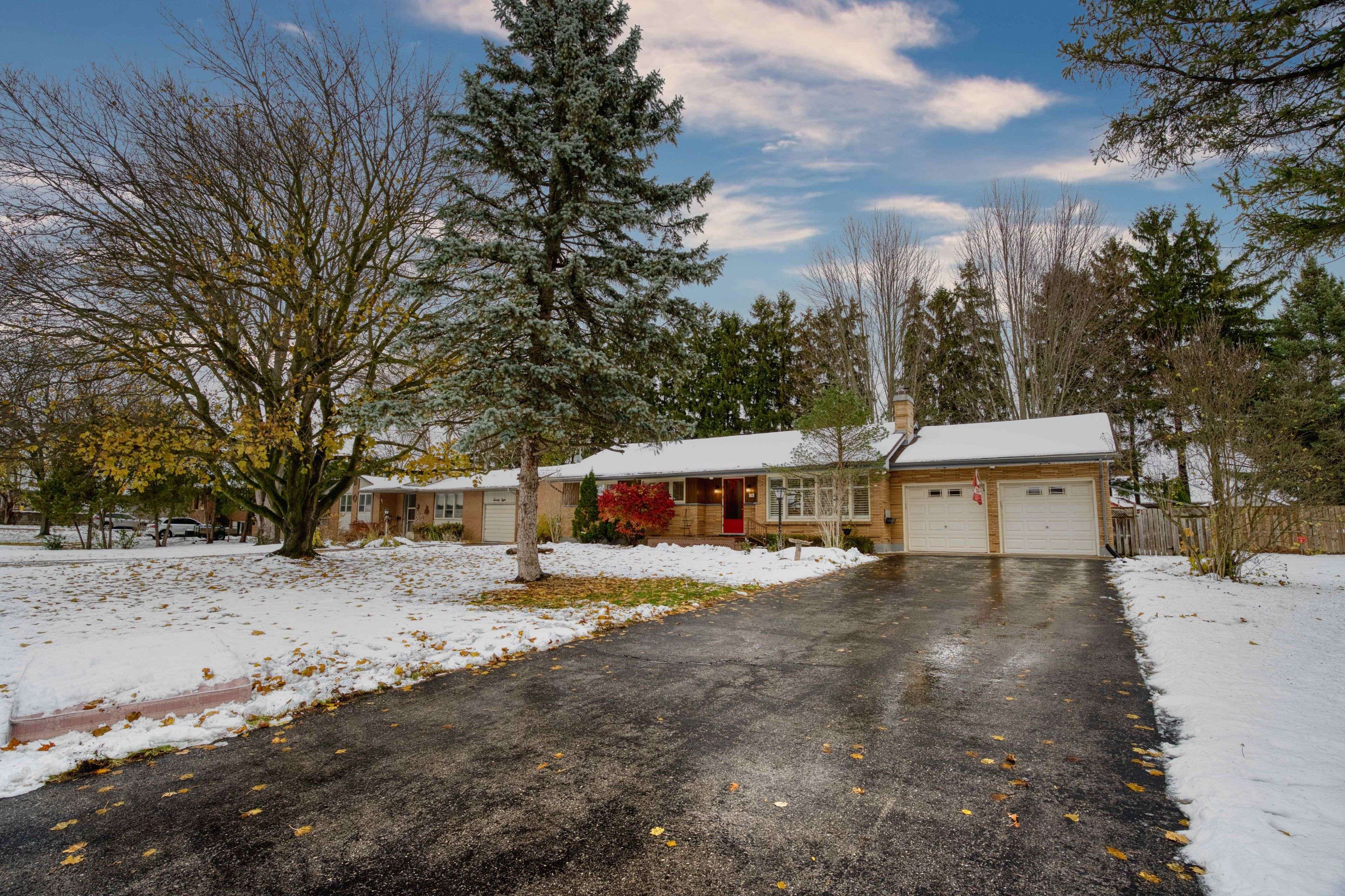 London North, ON N5X 1H1,74 DALEVIEW CRES