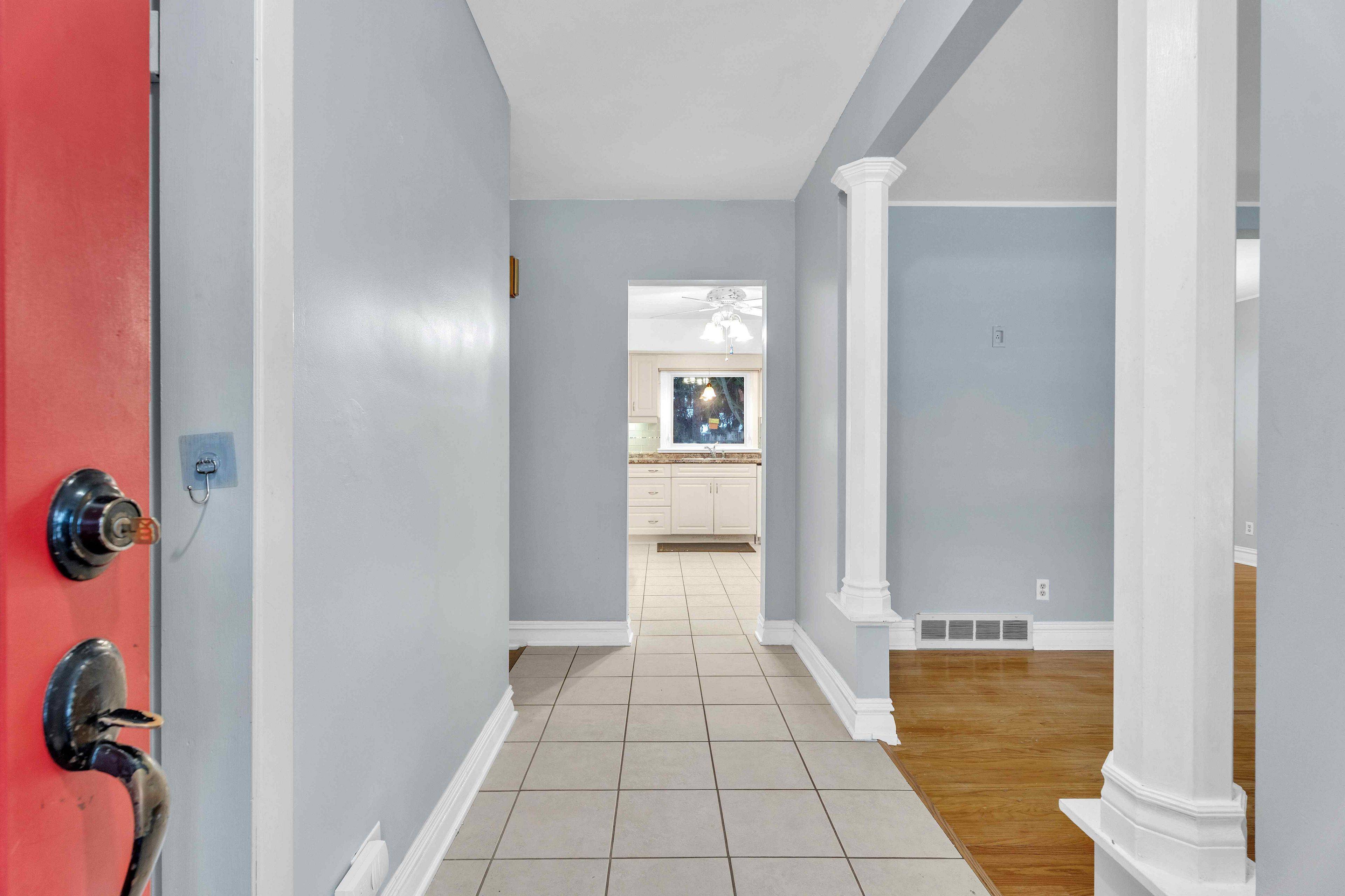 London North, ON N5X 1H1,74 DALEVIEW CRES