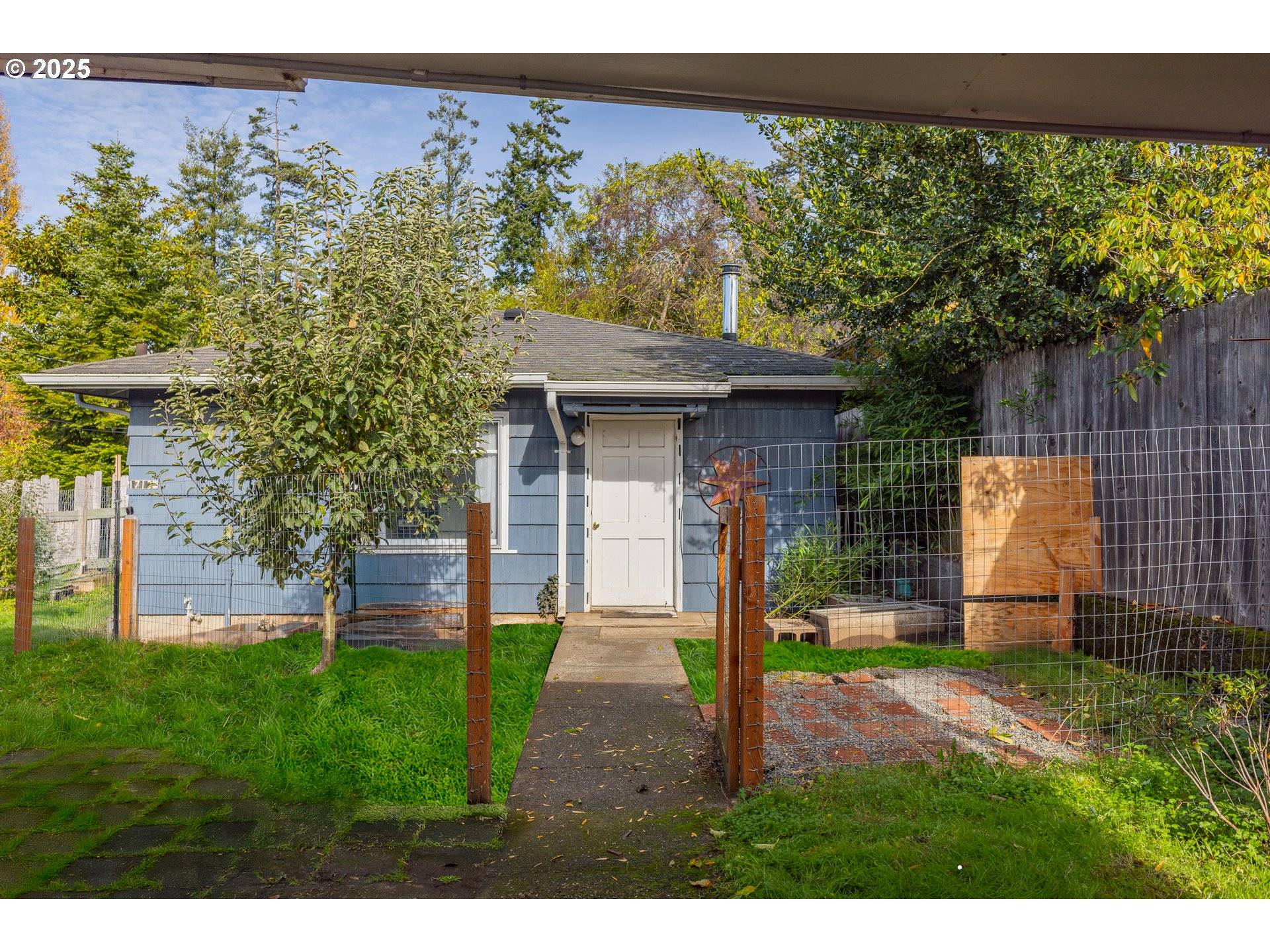 Myrtle Point, OR 97458,1713 MAPLE ST