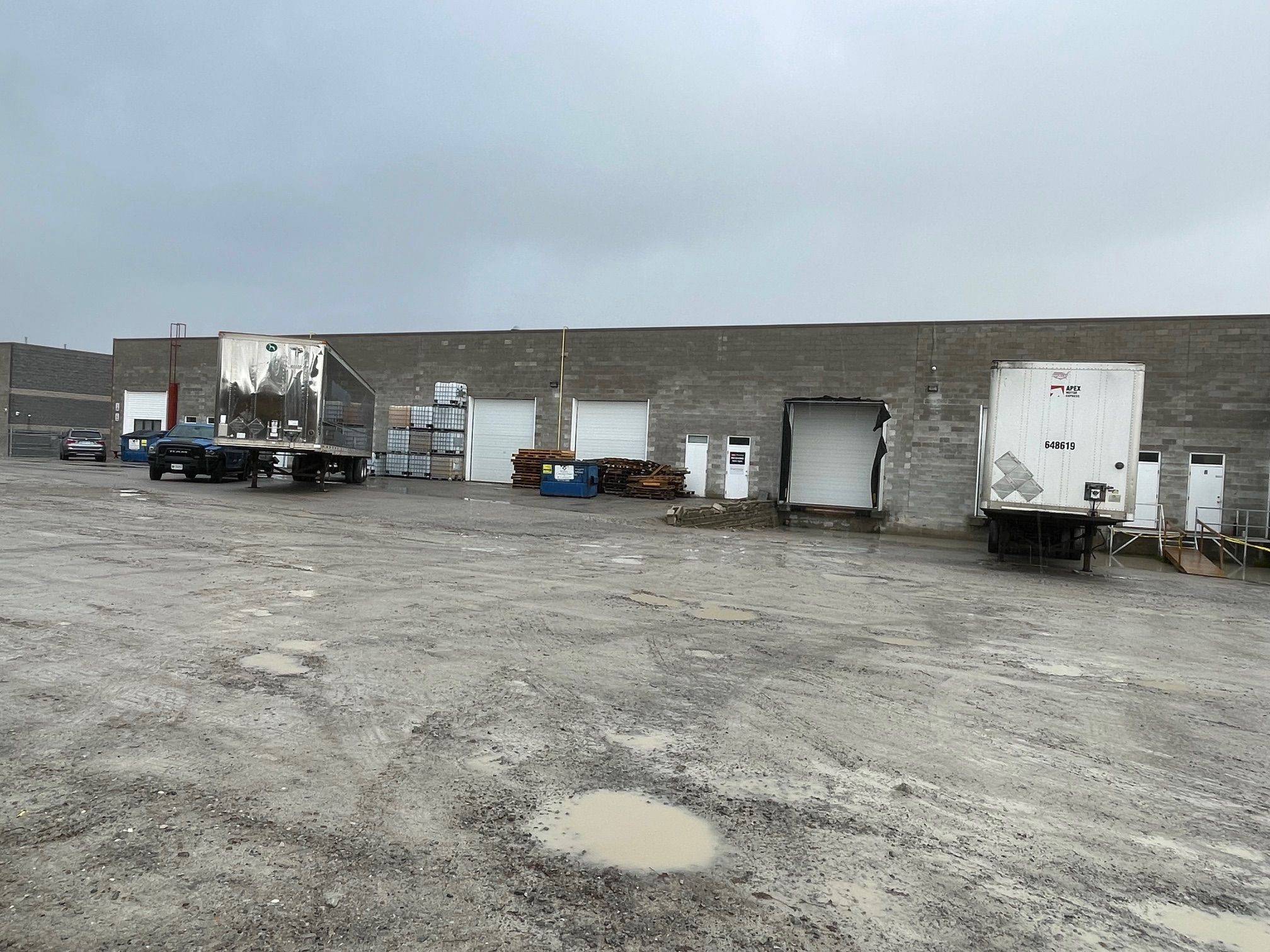 Barrie, ON L4N 6C6,740 HURONIA RD #7