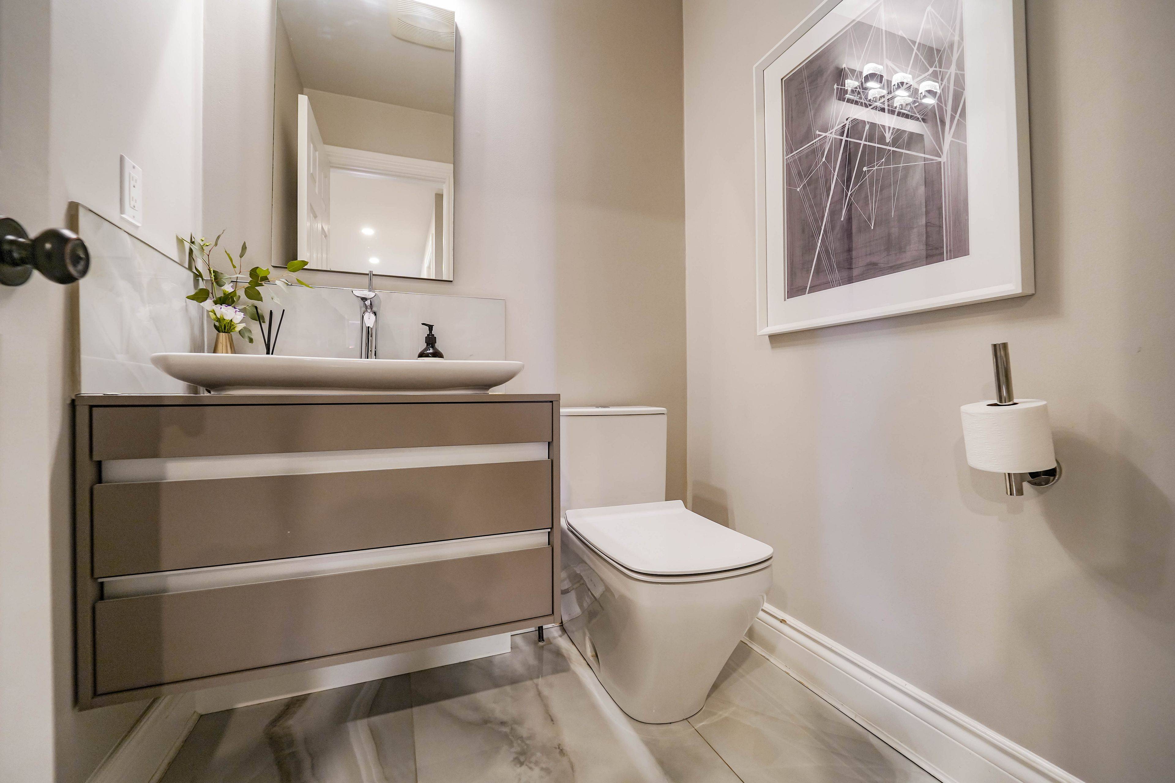 Mississauga, ON L5V 1E2,4392 Grassland CRES