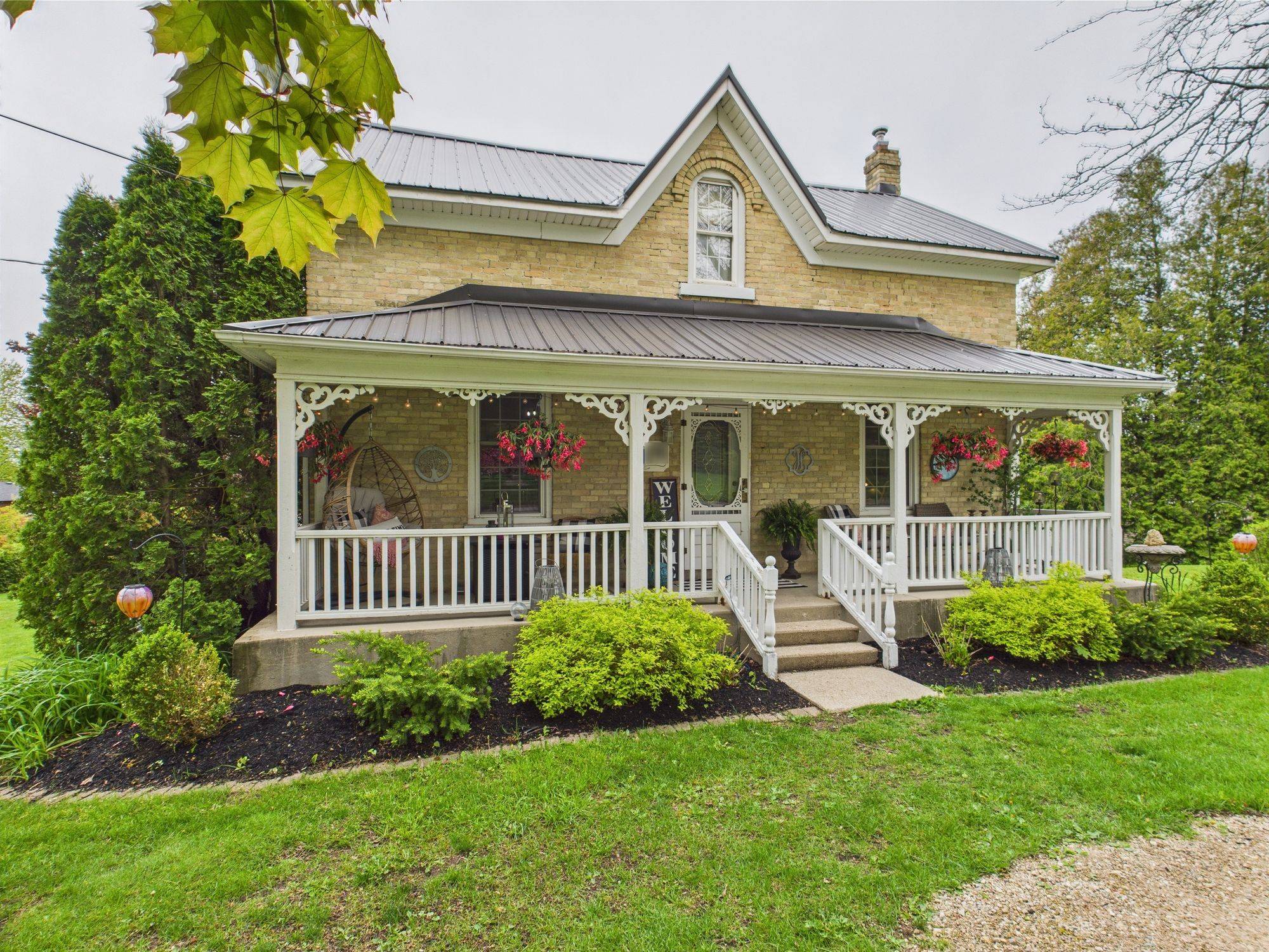 Kincardine, ON N2Z 1G4,1178 Queen ST