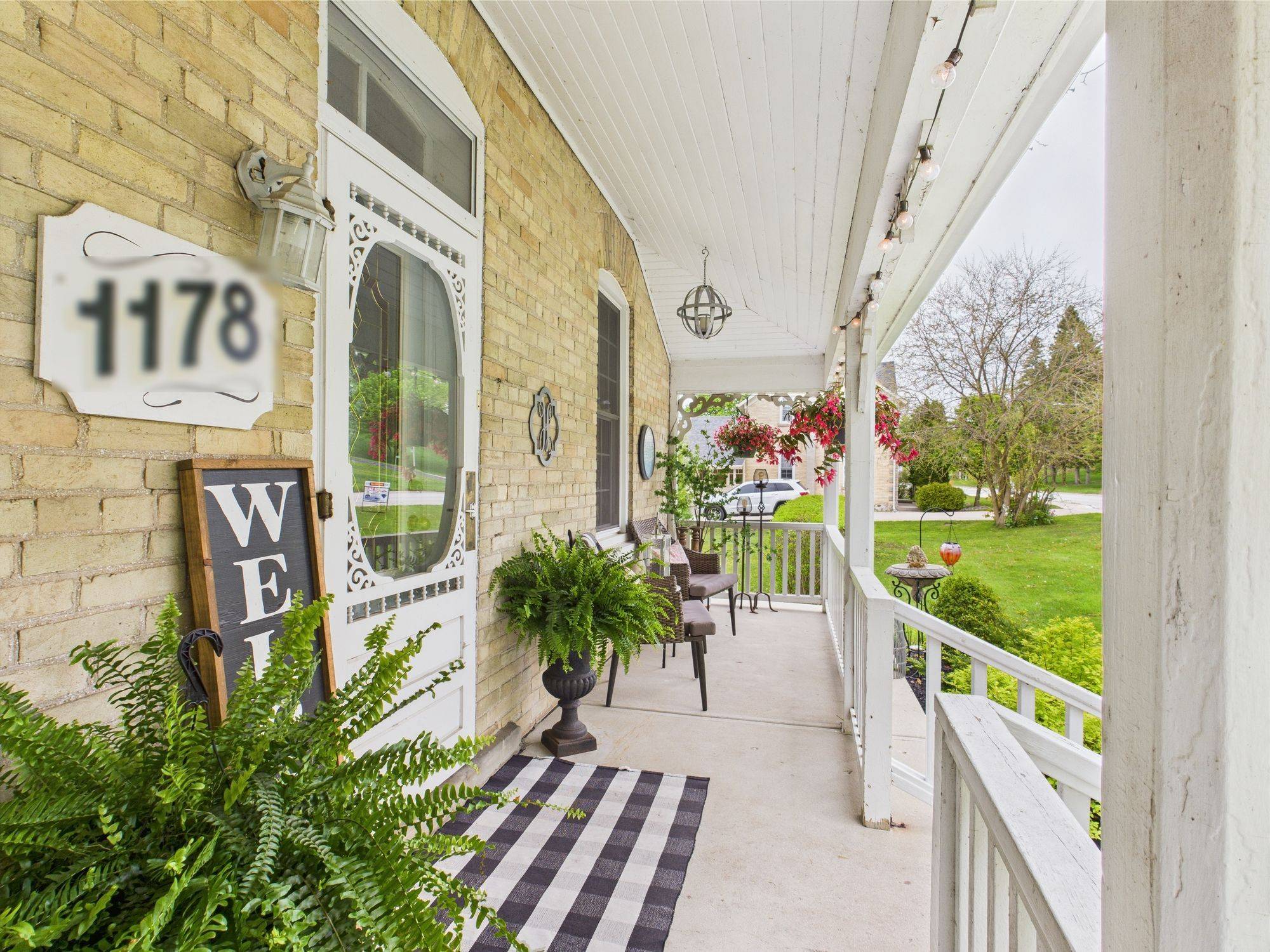 Kincardine, ON N2Z 1G4,1178 Queen ST