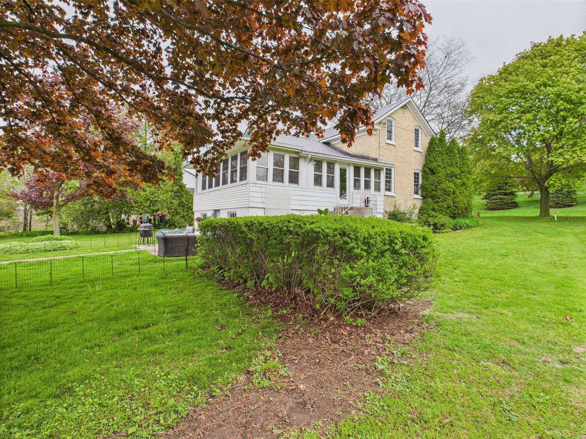 Kincardine, ON N2Z 1G4,1178 Queen ST