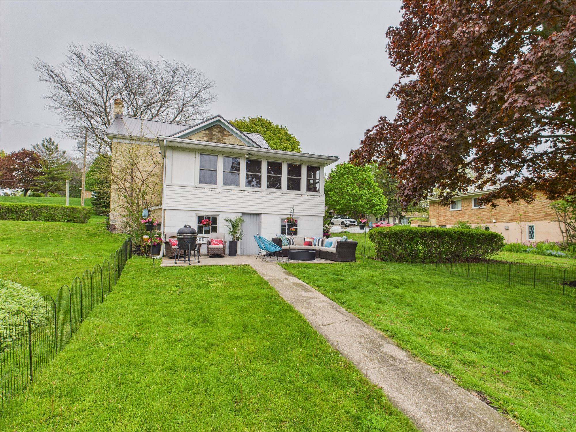 Kincardine, ON N2Z 1G4,1178 Queen ST