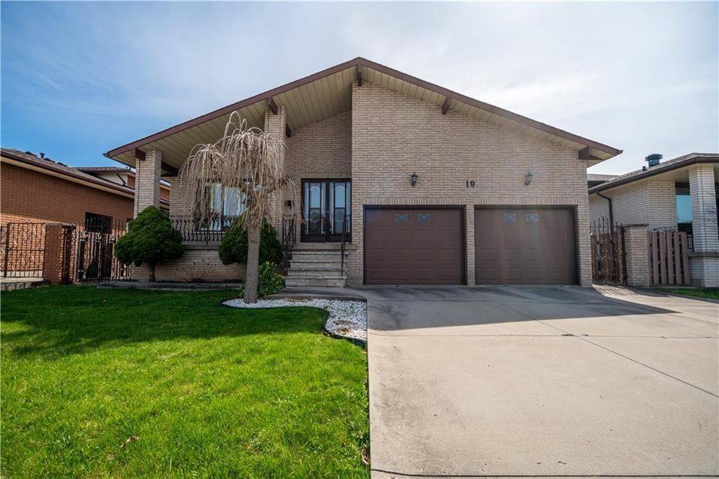 Hamilton, ON L8G 4P8,19 Pavarotti CT #Lower