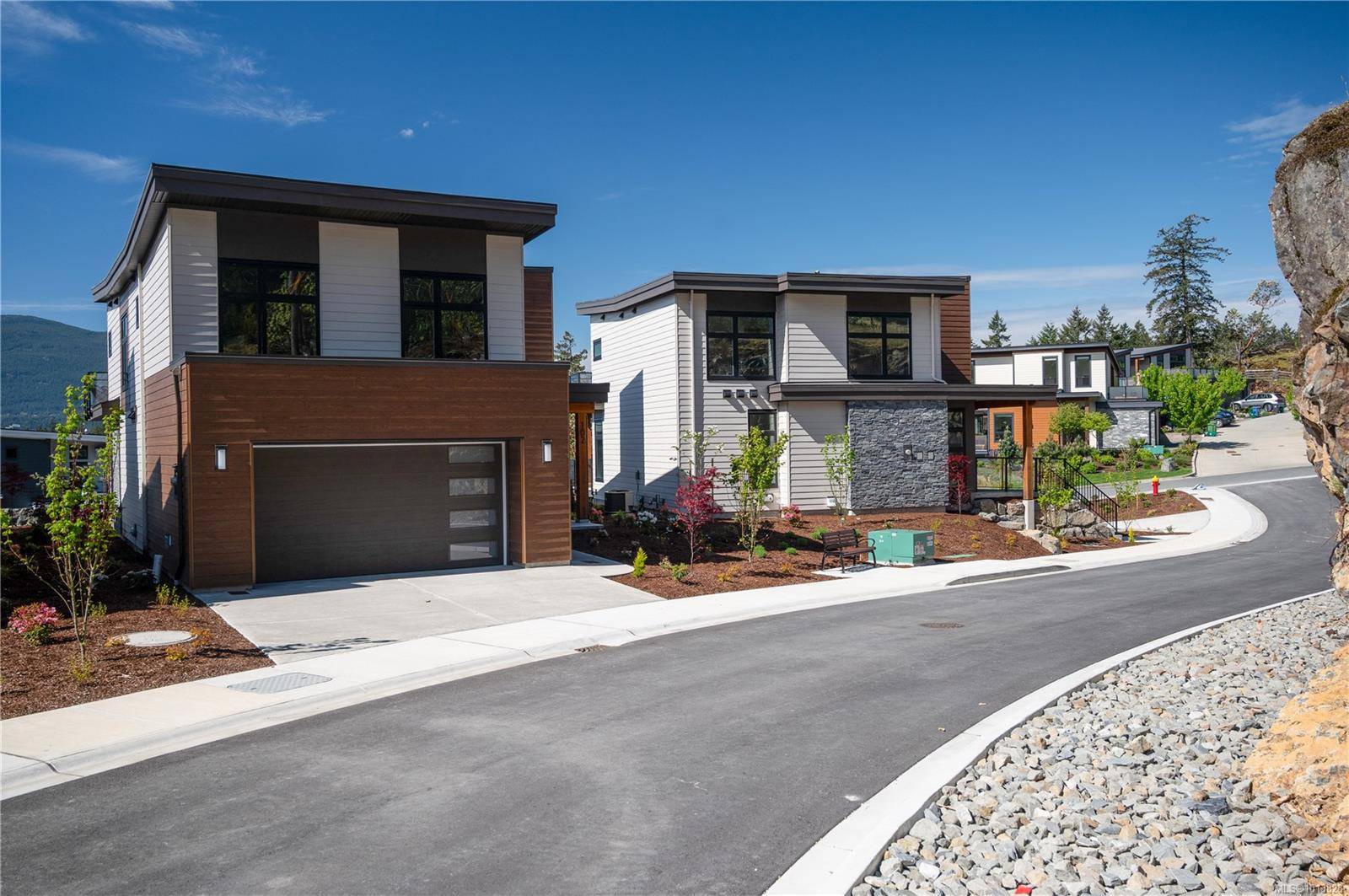 Nanaimo, BC V9T 0L7,1220 Manzanita Pl #102