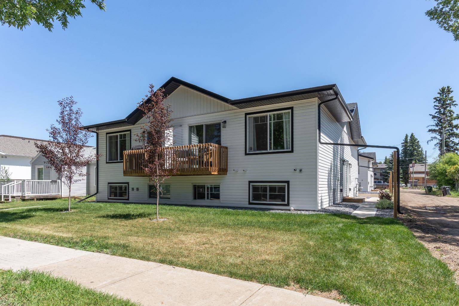 Camrose, AB T4V 2A8,5009 54 ST