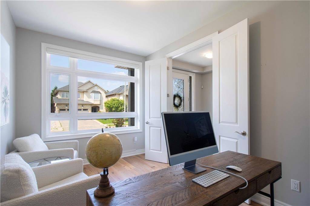 Hamilton, ON L9G 0C6,19 SECINARO AVE