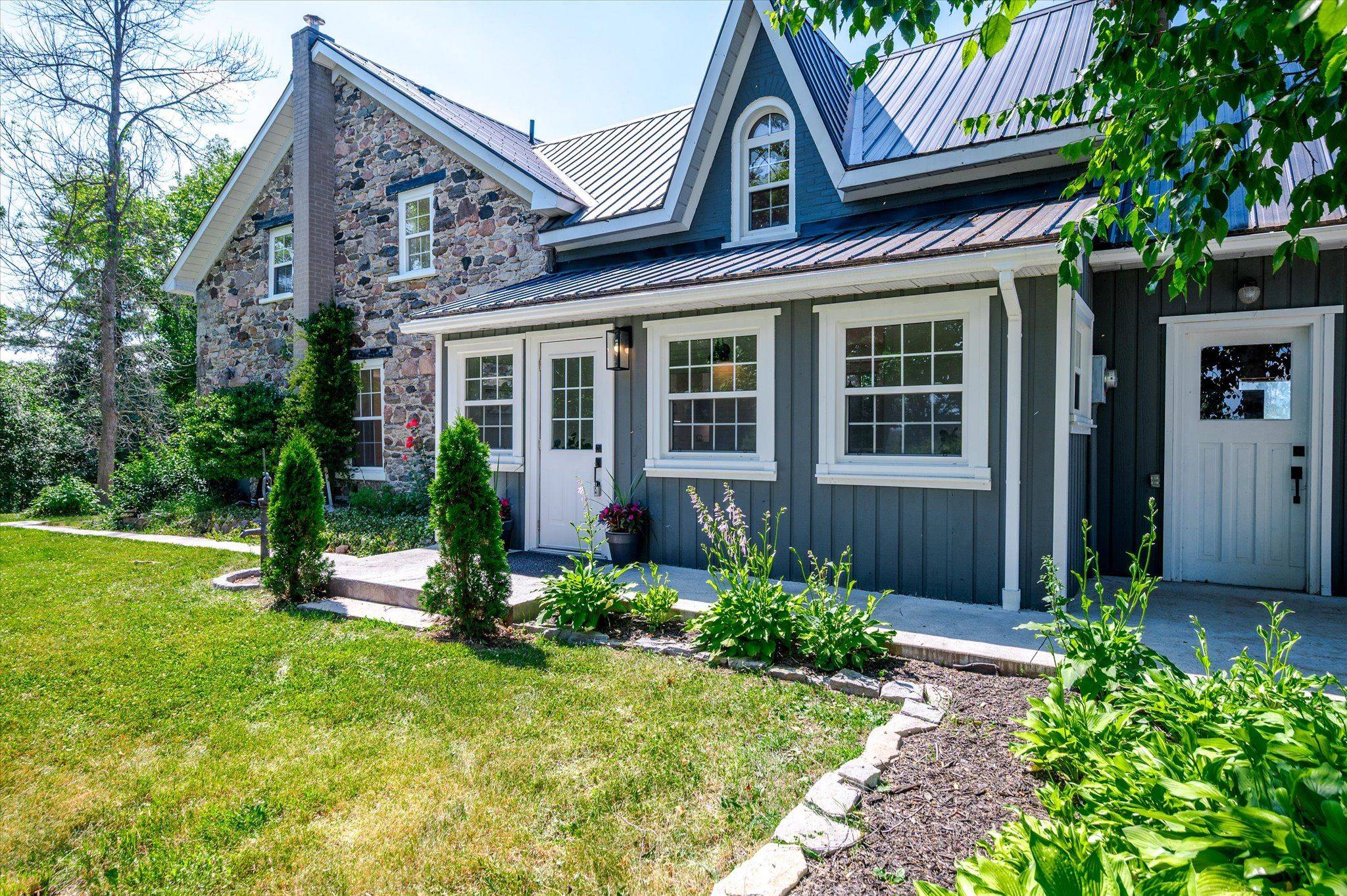 Otonabee-south Monaghan, ON K9J 6X7,2284 LANCASTER RD