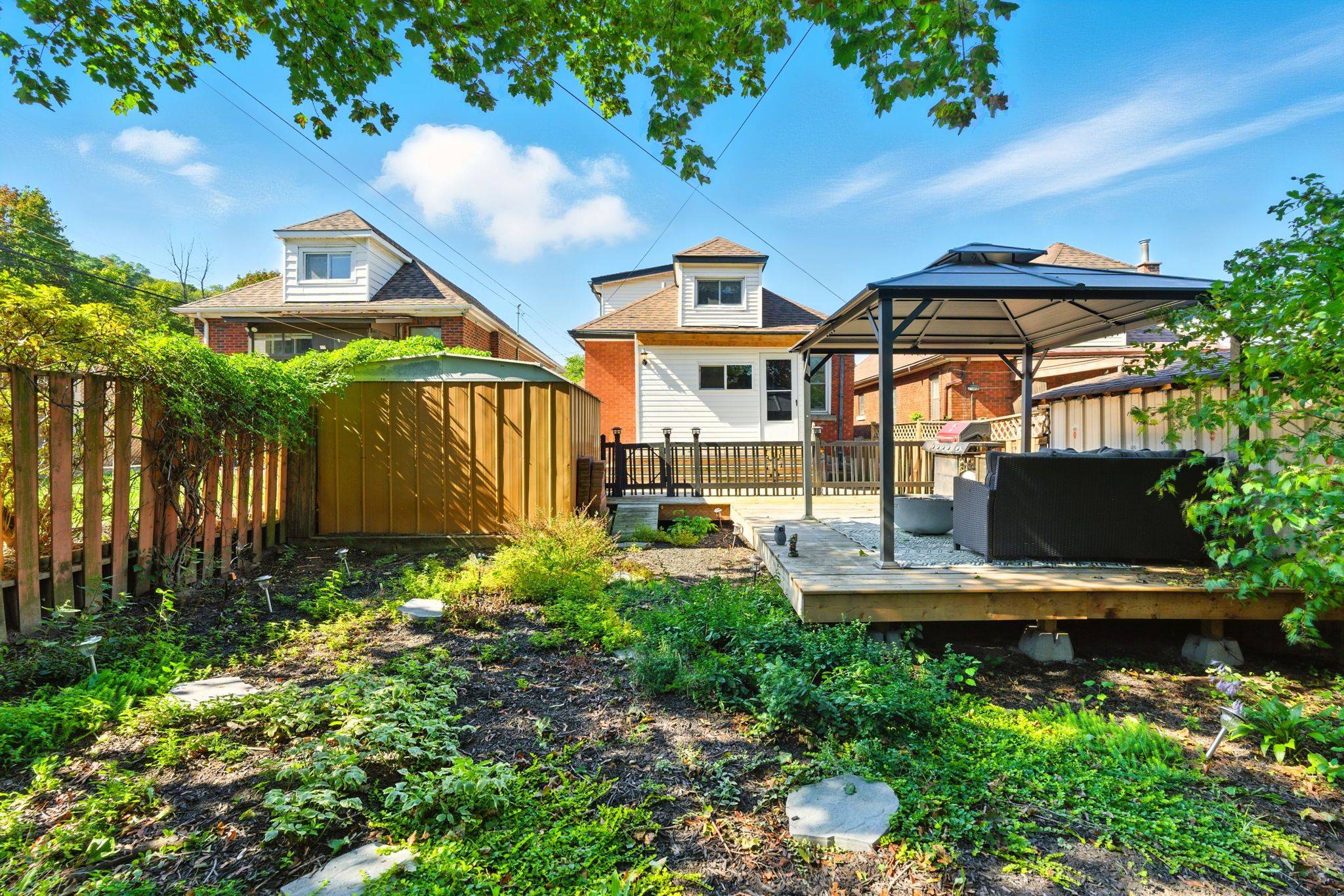 Hamilton, ON L8K 2M7,313 Graham AVE S