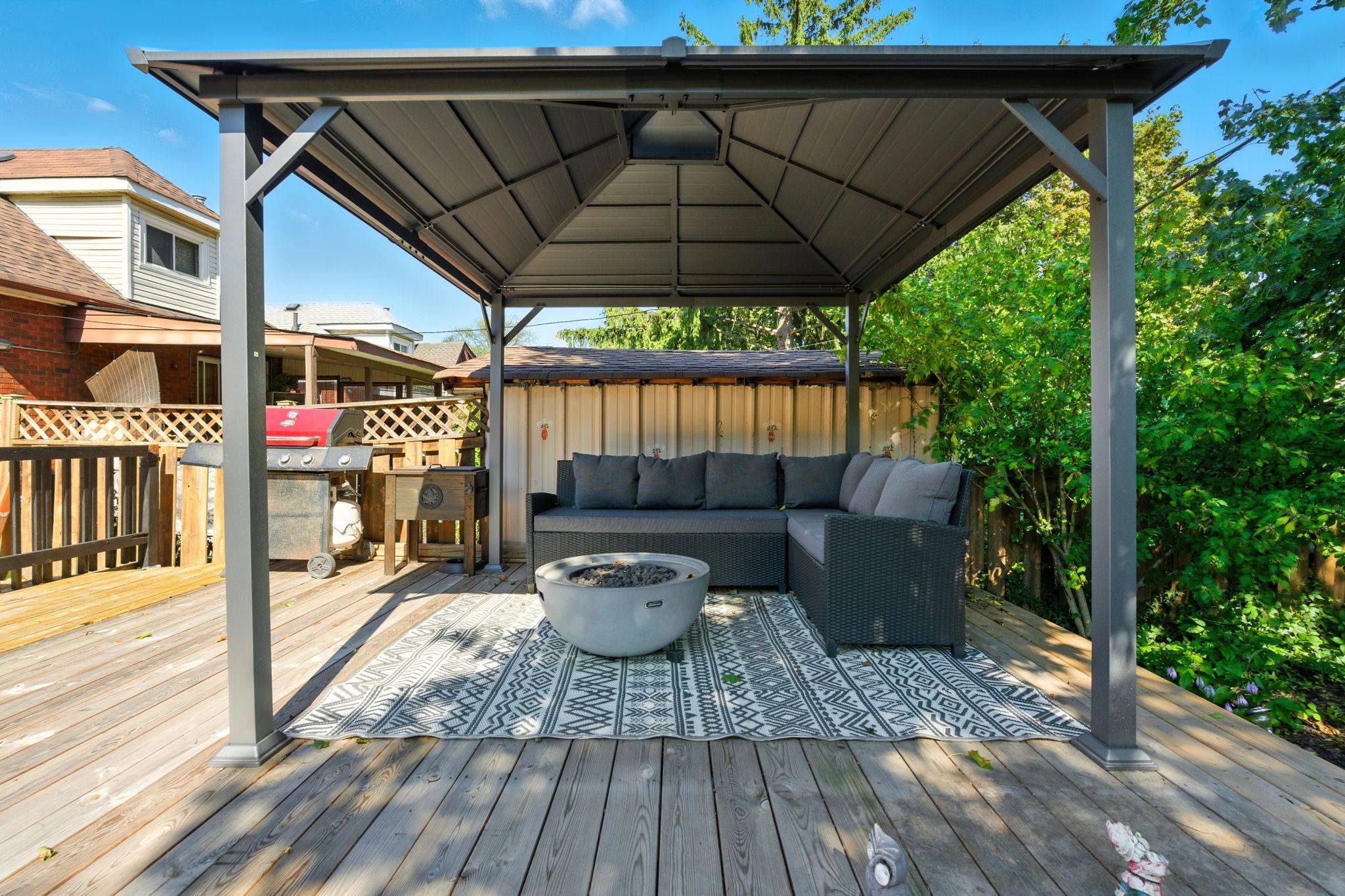 Hamilton, ON L8K 2M7,313 Graham AVE S