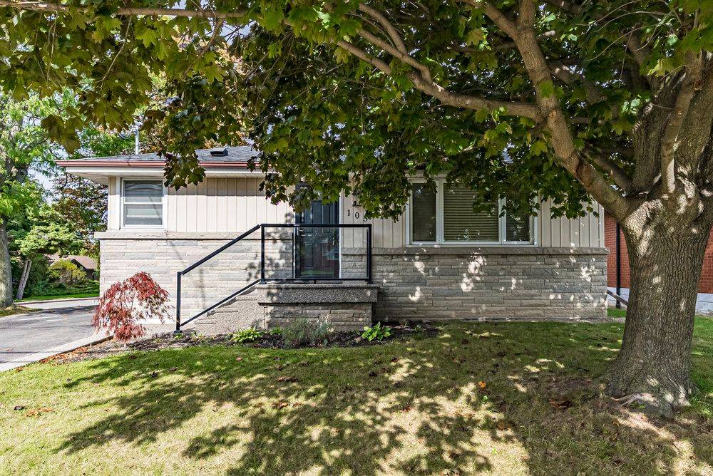 Hamilton, ON L9A 1Z1,105 McElroy RD E