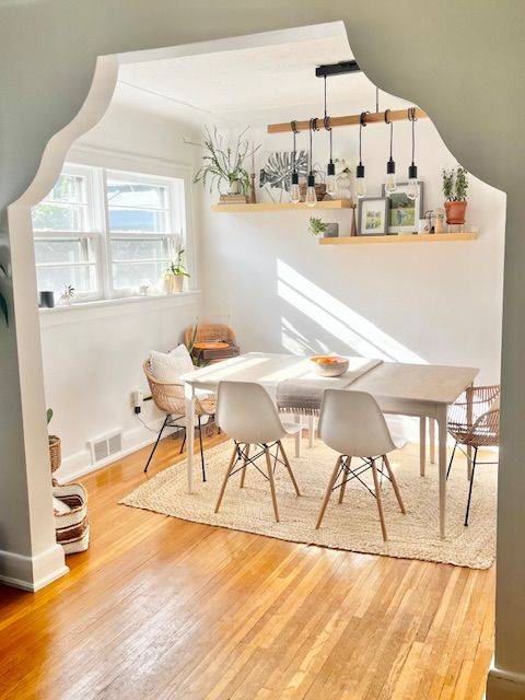 London South, ON N6C 2K5,44 Highway AVE