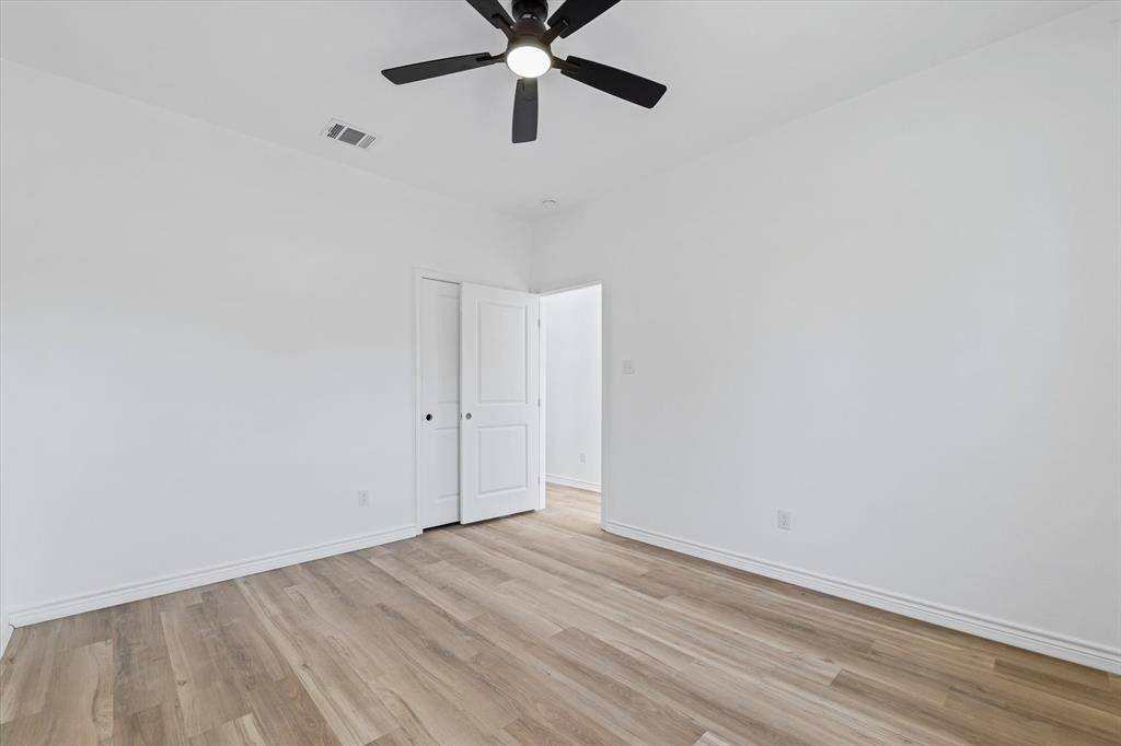 Moody, TX 76557,305 Meador Street