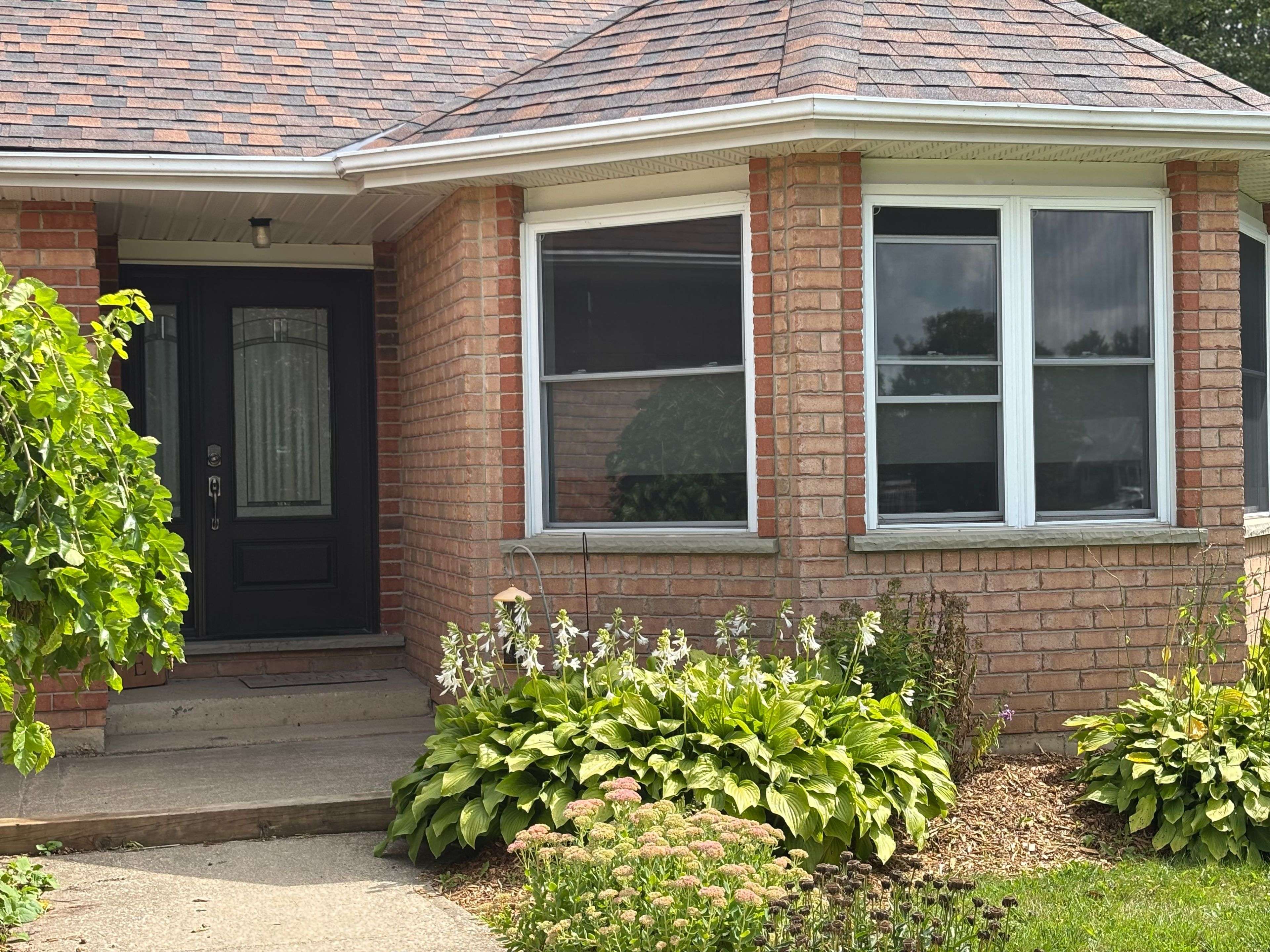 Southgate, ON N0C 1B0,25 Mcgregor CT