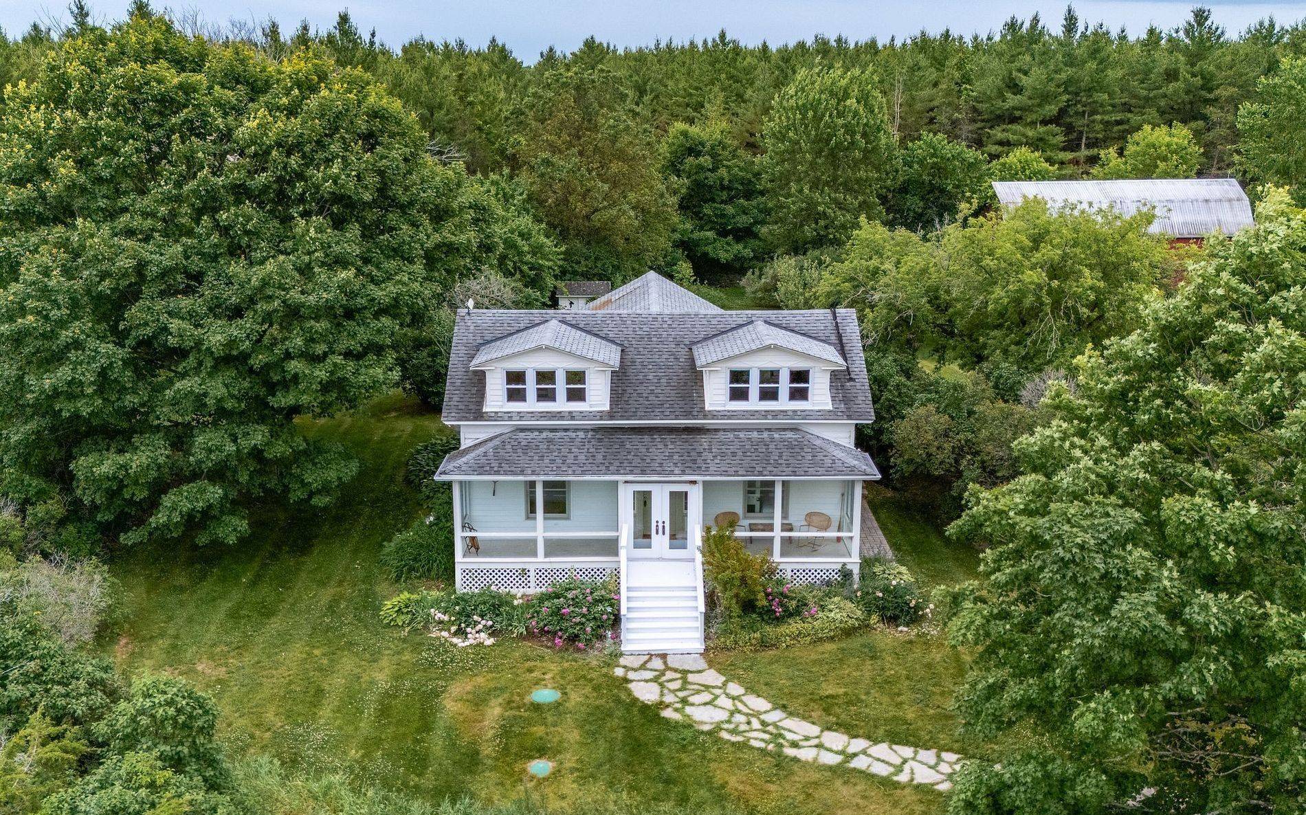 Prince Edward County, ON K0K 2T0,1472 County Rd 7 RD