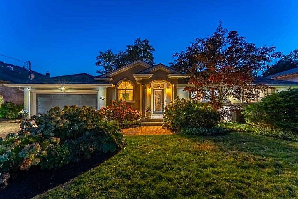 Hamilton, ON L9G 1J8,244 Brookview CT