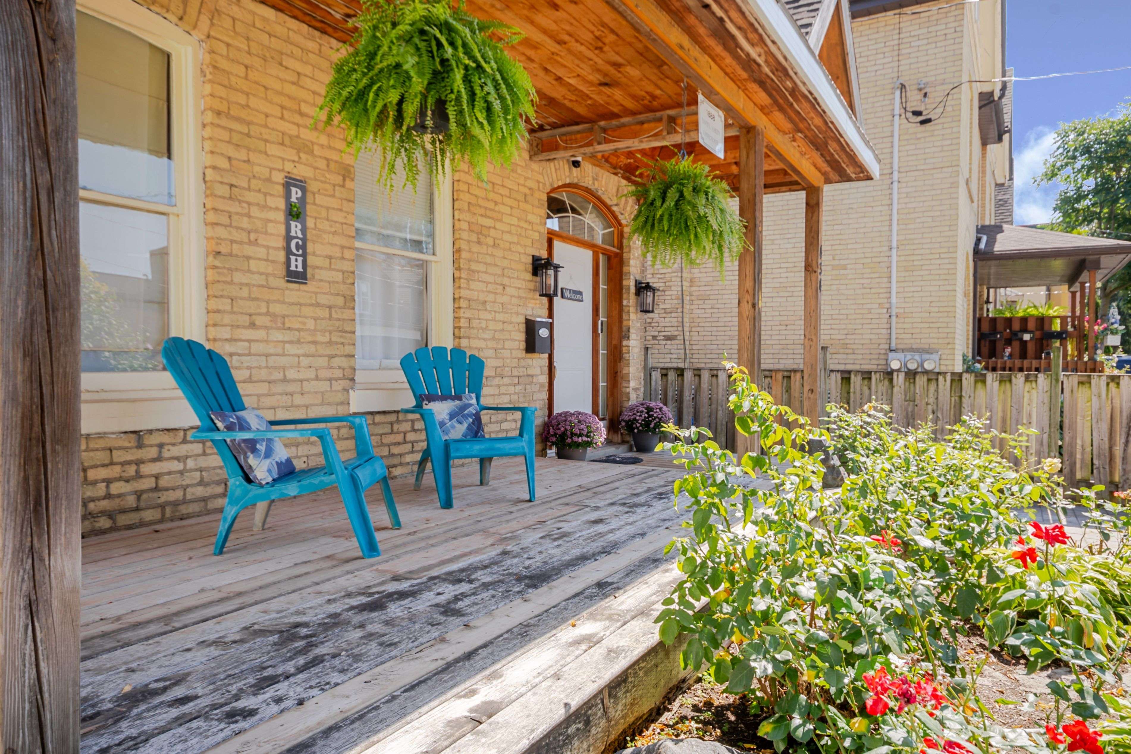 London East, ON N5W 3T5,434 English ST