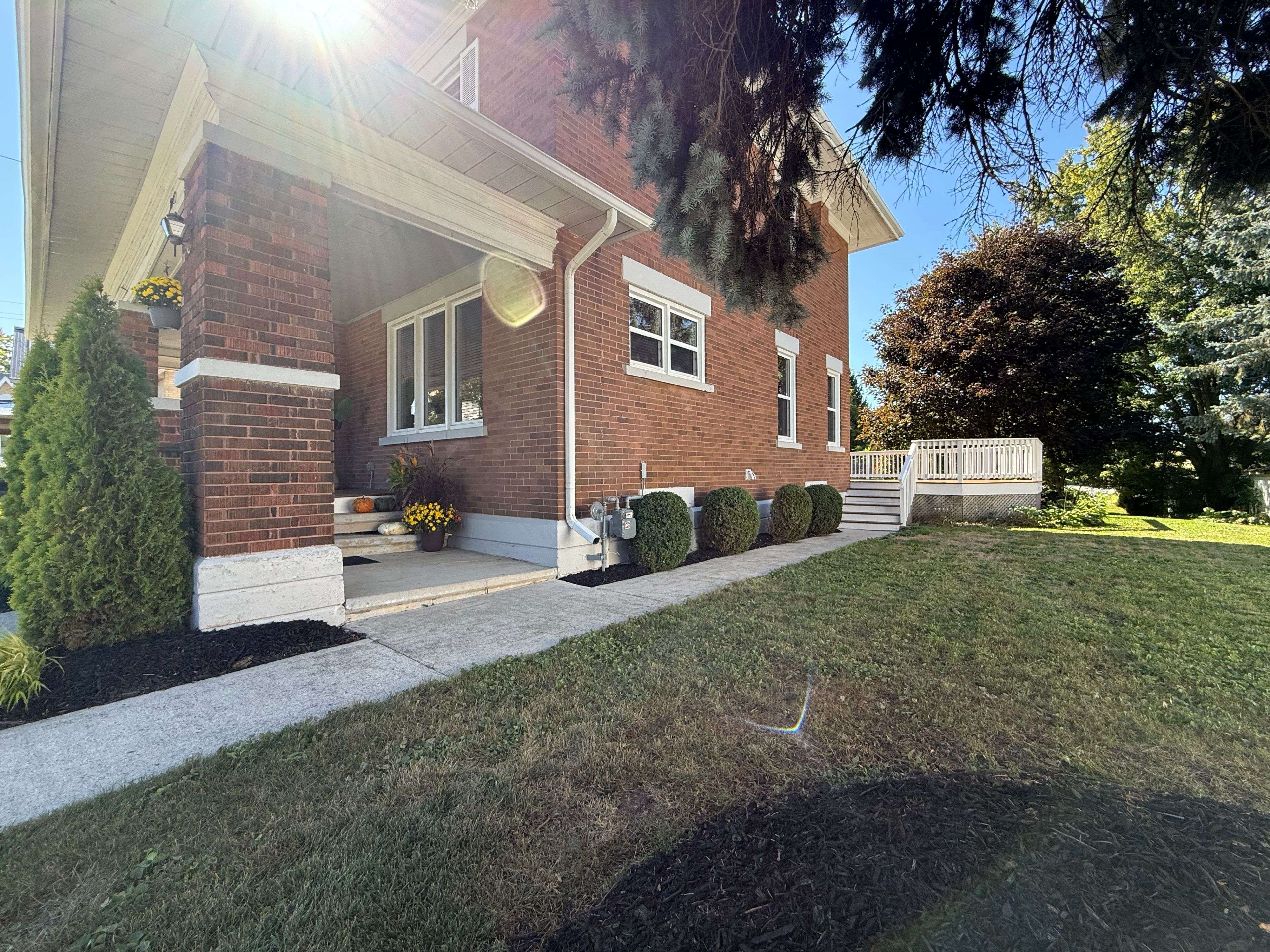 South Bruce, ON N0G 2J0,39 Elora ST