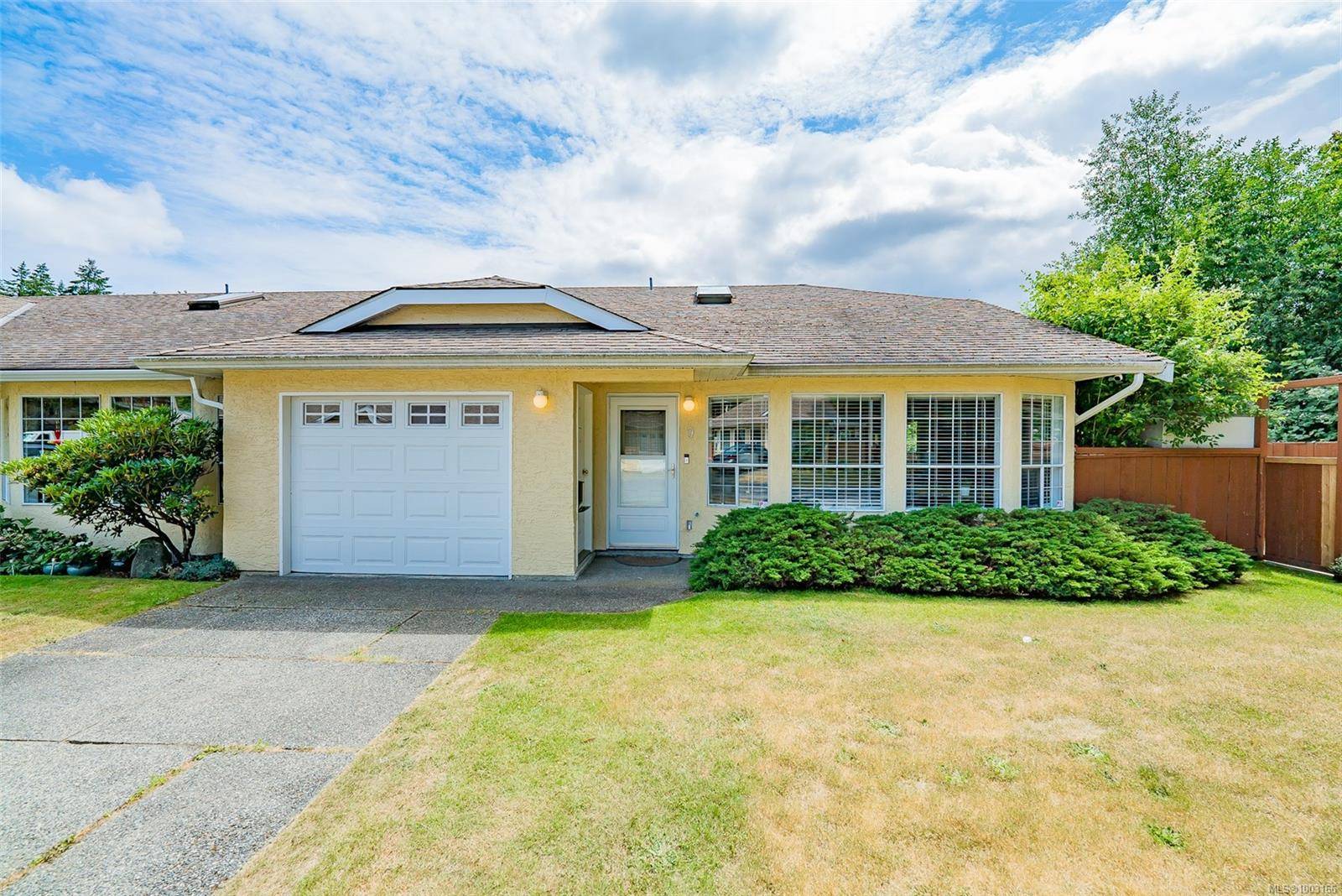 Nanaimo, BC V9T 5V1,4750 Uplands Dr #9