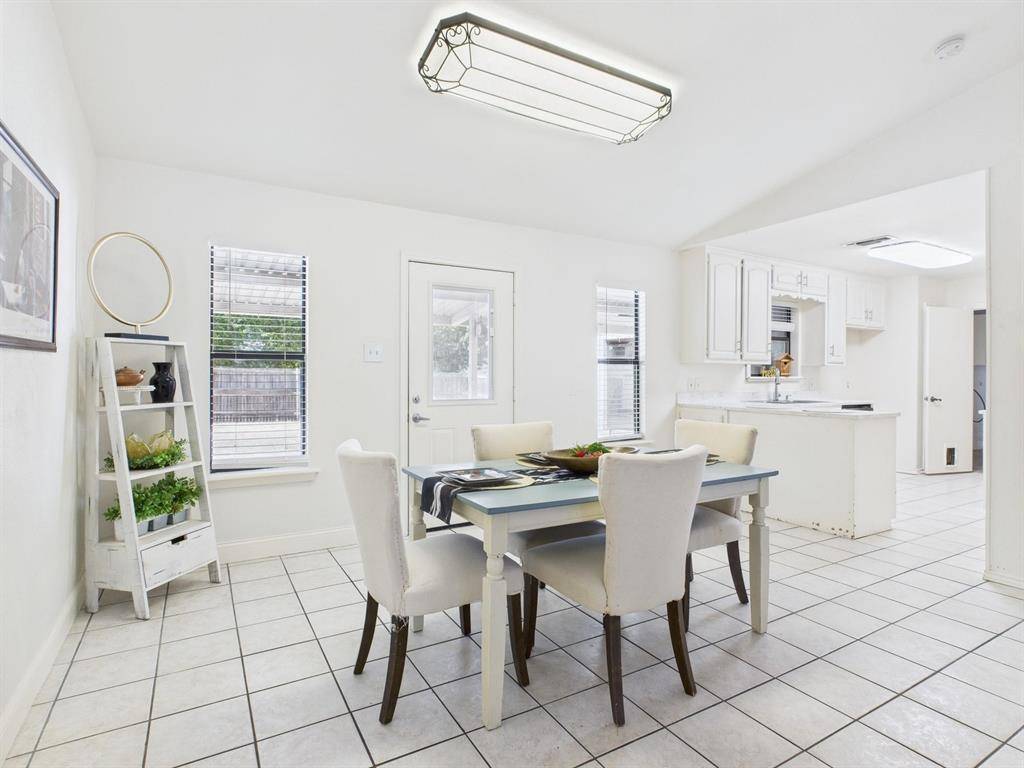 Granbury, TX 76048,1432 W Torrey Street