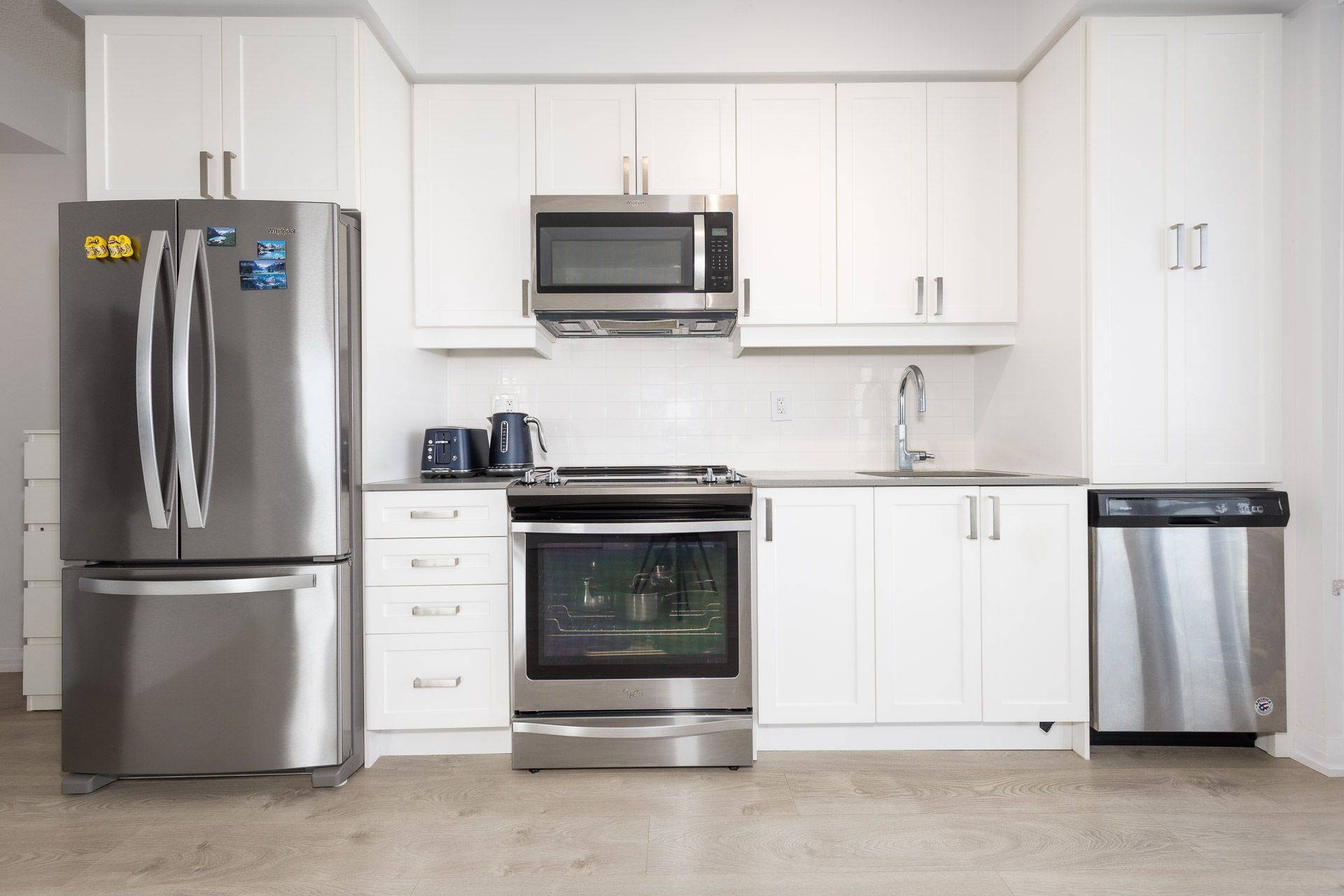 Vaughan, ON L4K 0K2,7895 Jane ST #3415