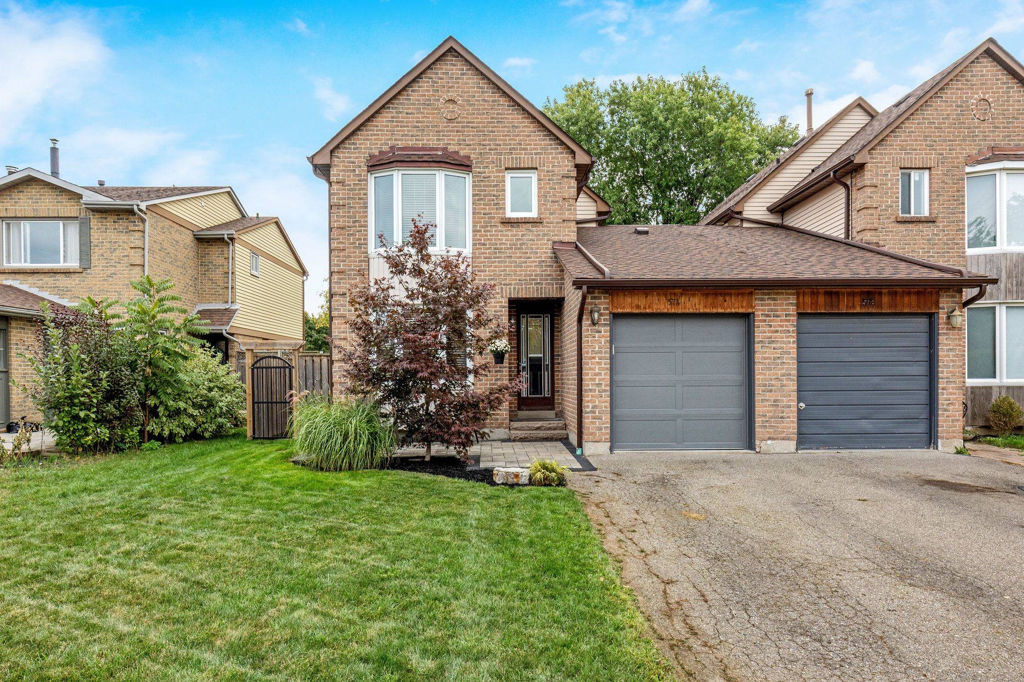 Milton, ON L9T 4G8,574 LAURIER AVE