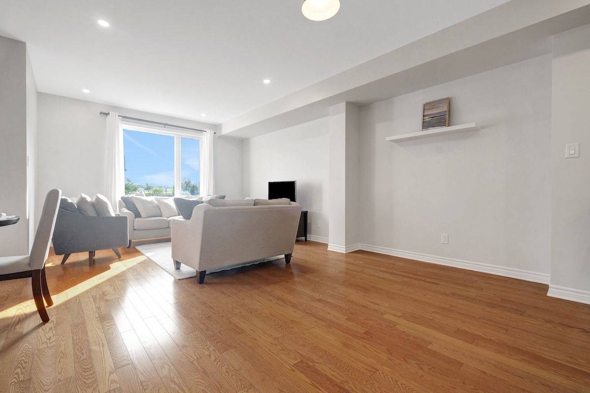 Kanata, ON K2V 0E9,199A Shinny AVE