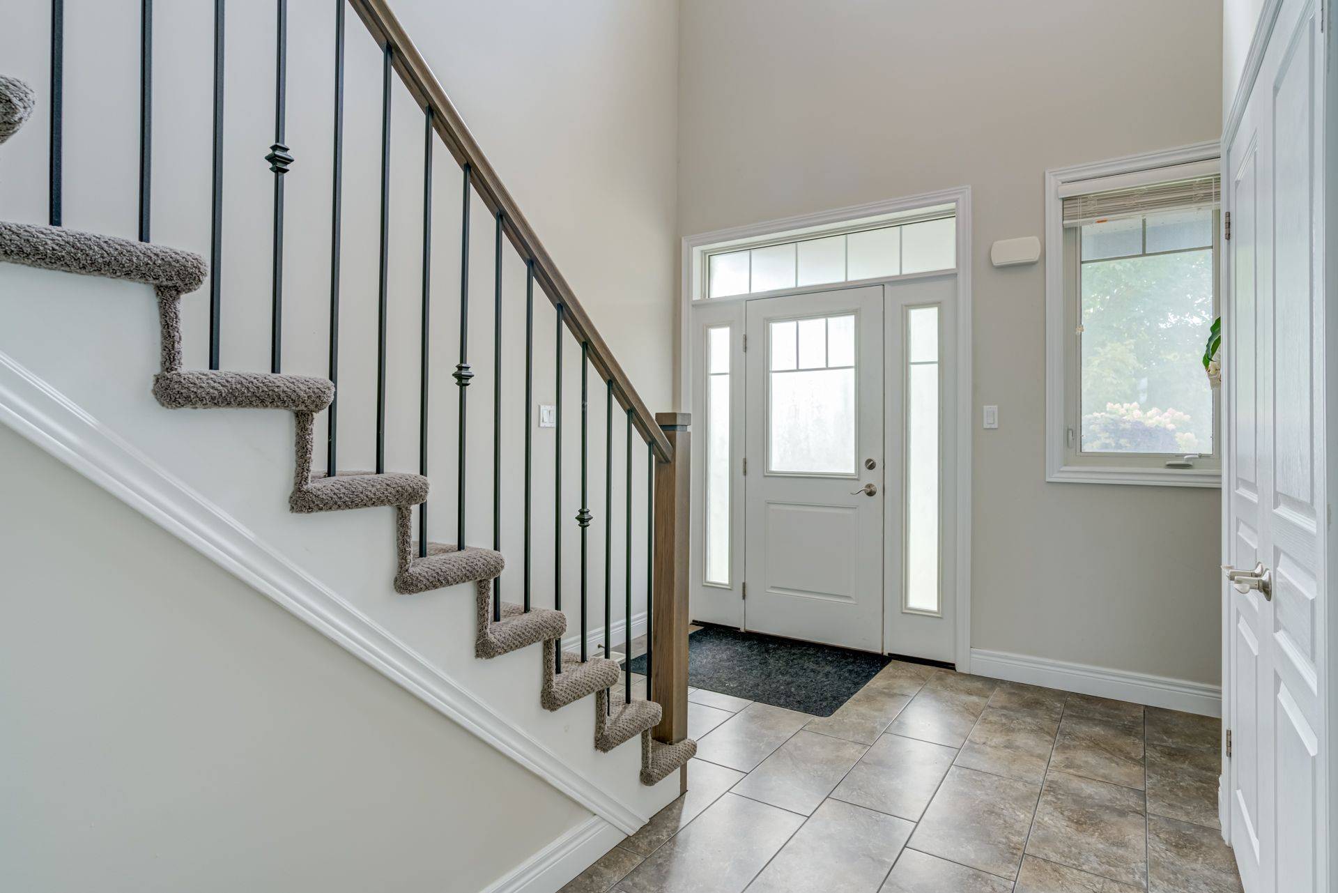 East Luther Grand Valley, ON L9W 6P4,91 Taylor DR