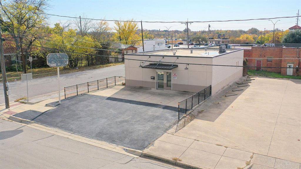 Fort Worth, TX 76103,2636 Meadowbrook Drive