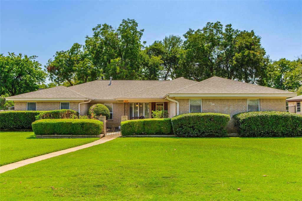 Grand Prairie, TX 75050,2417 Sherwood Drive