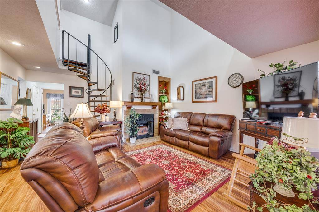 Denison, TX 75020,12 Village Green Court