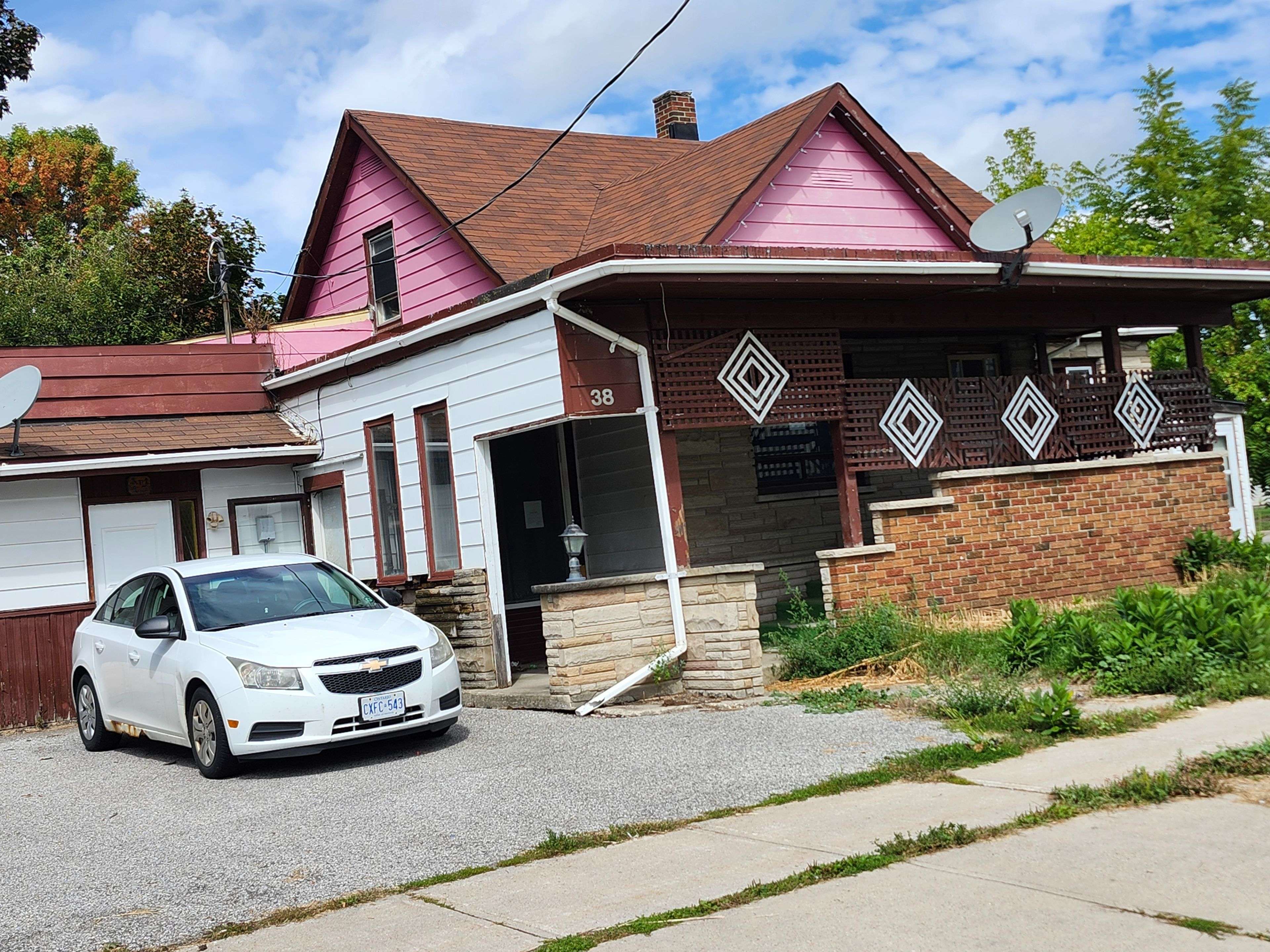 New Tecumseth, ON L9R 1E5,38 Tupper ST