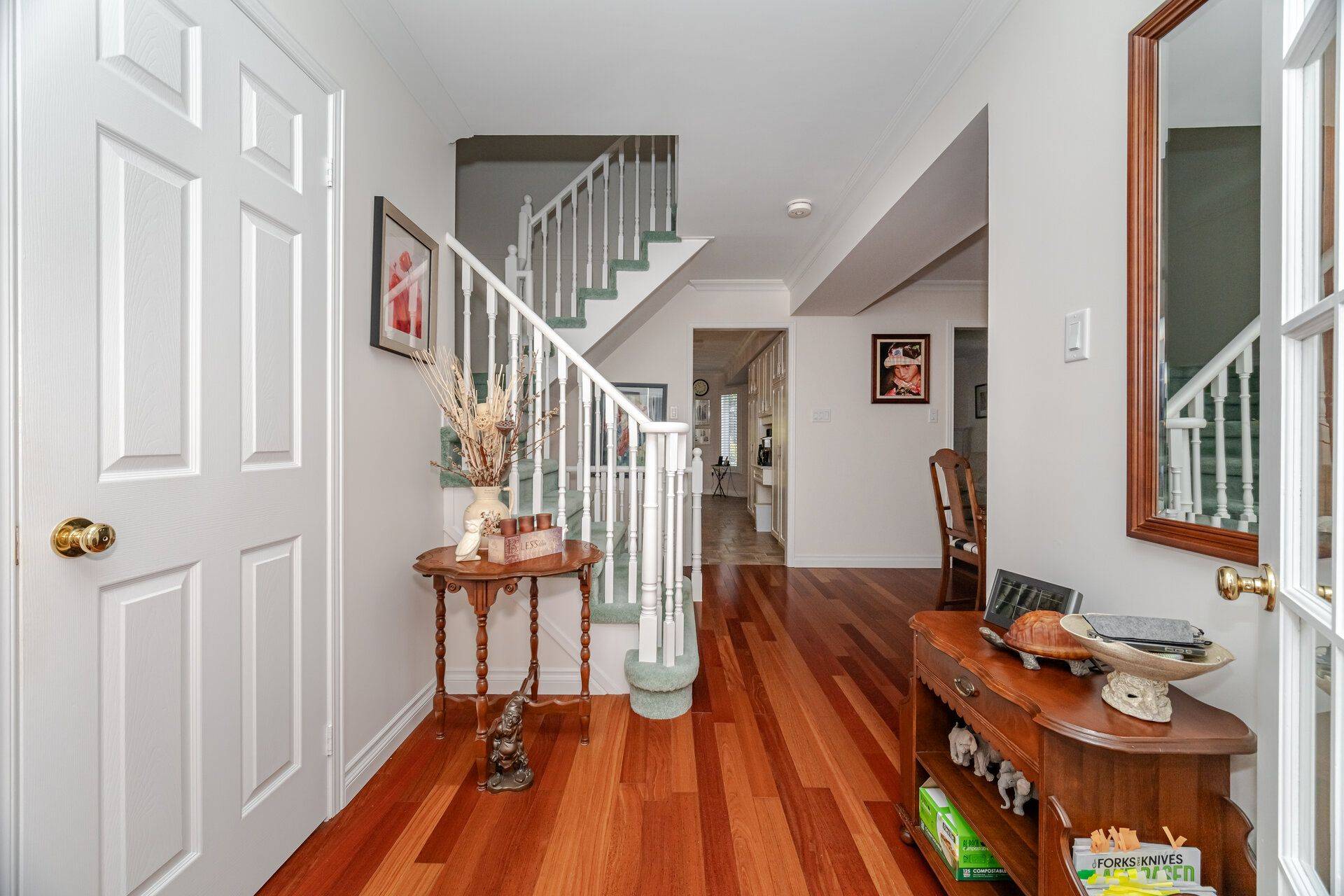 Burlington, ON L7M 4E5,2145 Country Club DR #28