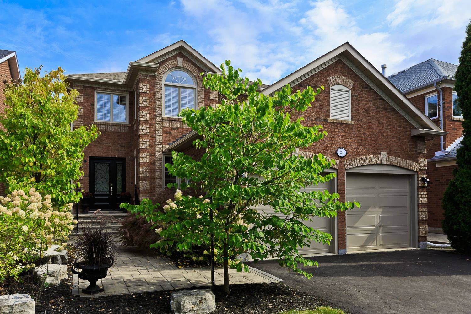 Halton Hills, ON L7G 5R4,35 Harrop AVE