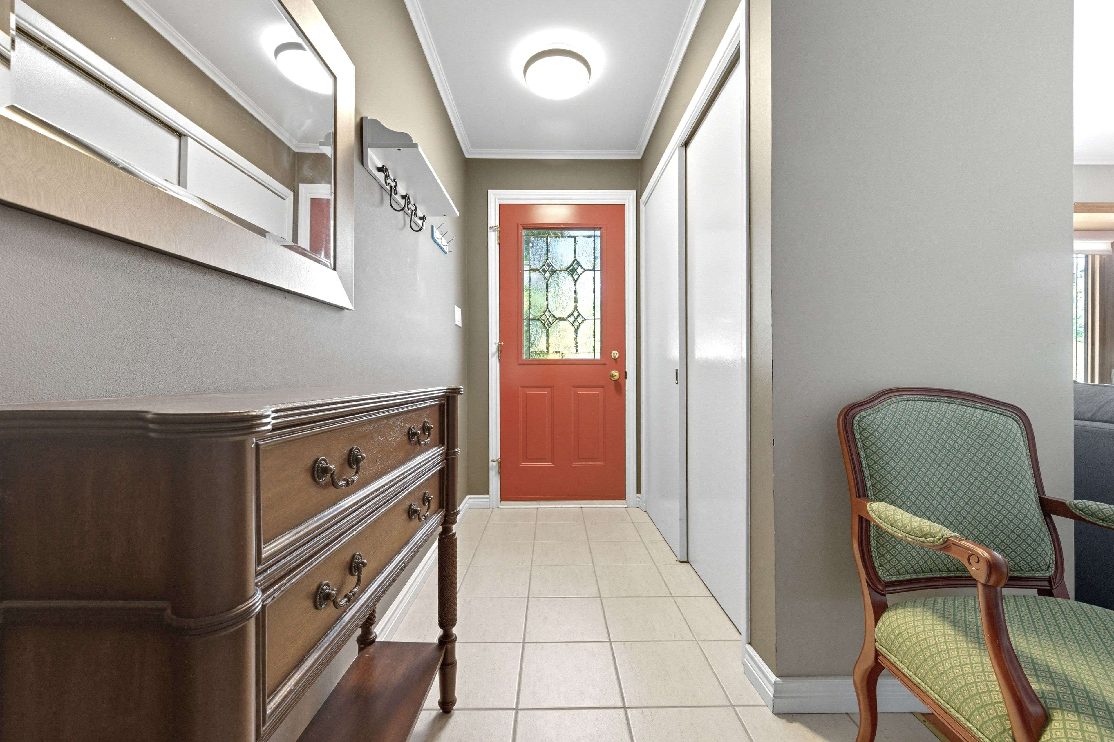 Deep River, ON K0J 1P0,119 FRONTENAC CRES