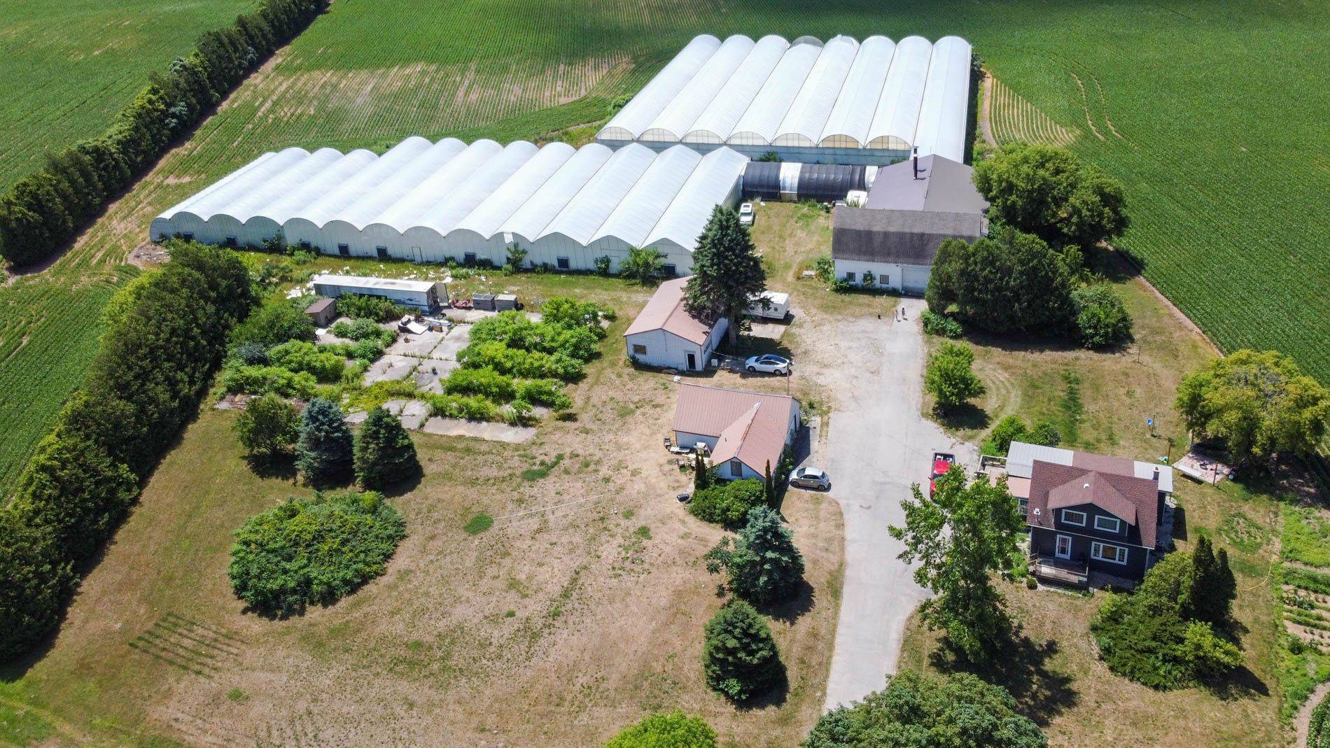 Norfolk, ON N0E 1G0,926 Fairground RD