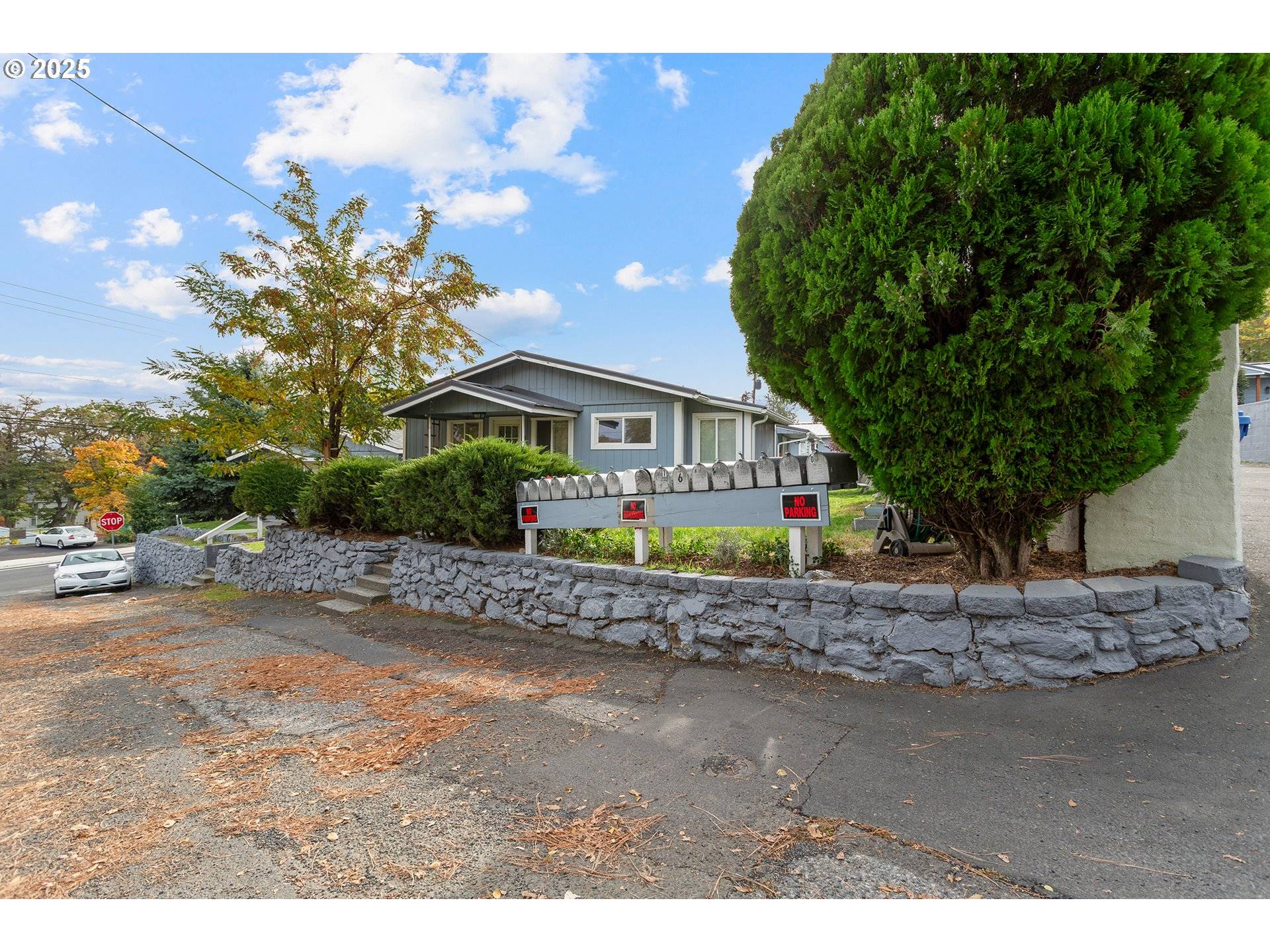 The Dalles, OR 97058,1106 EMERSON DR