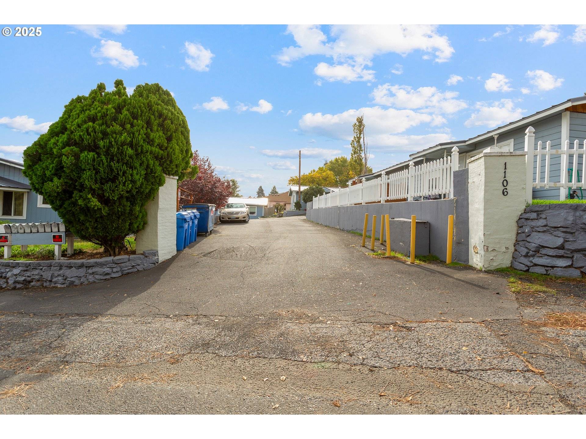 The Dalles, OR 97058,1106 EMERSON DR