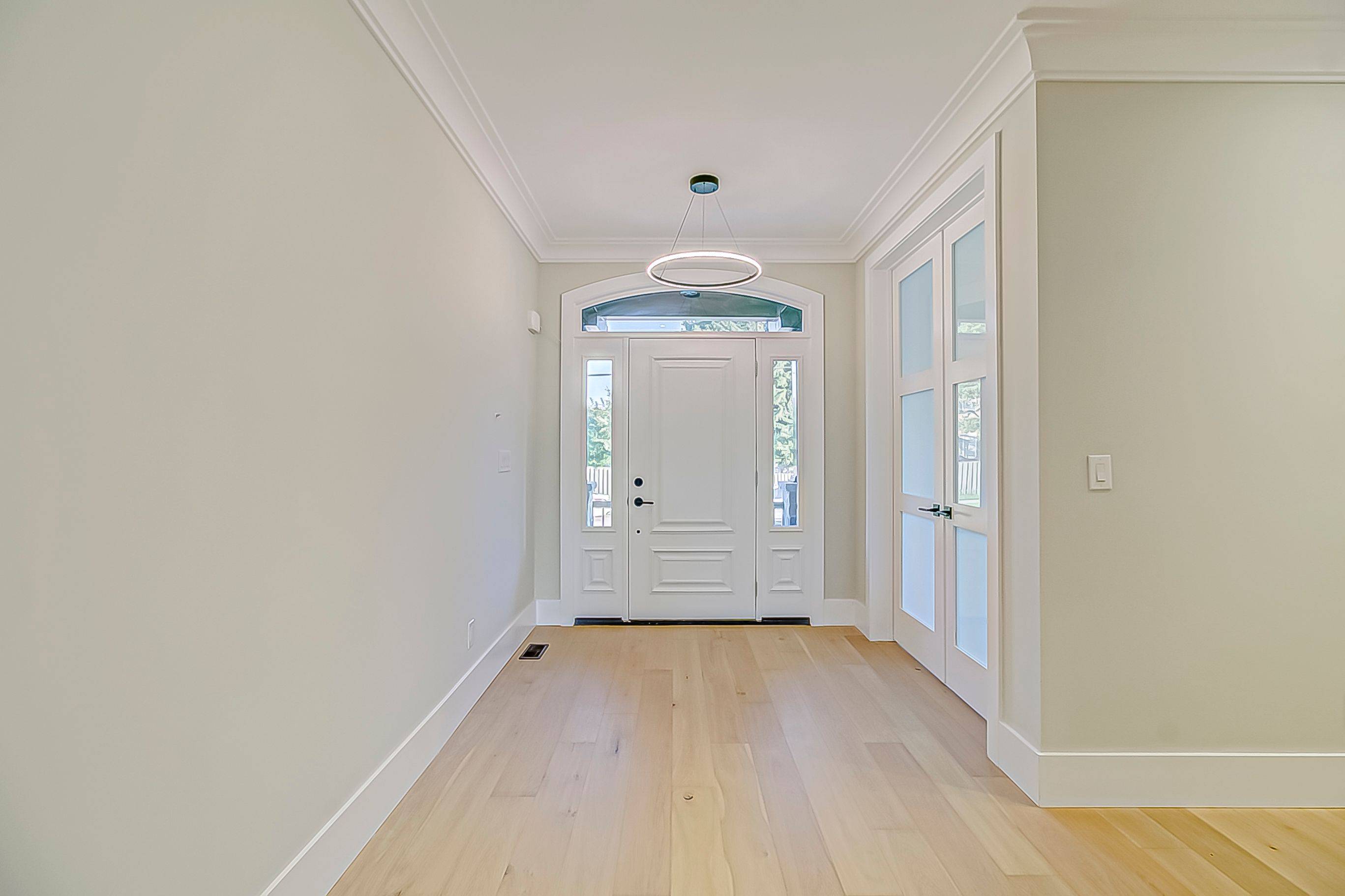 Toronto E10, ON M1C 0E6,24 Clemes DR