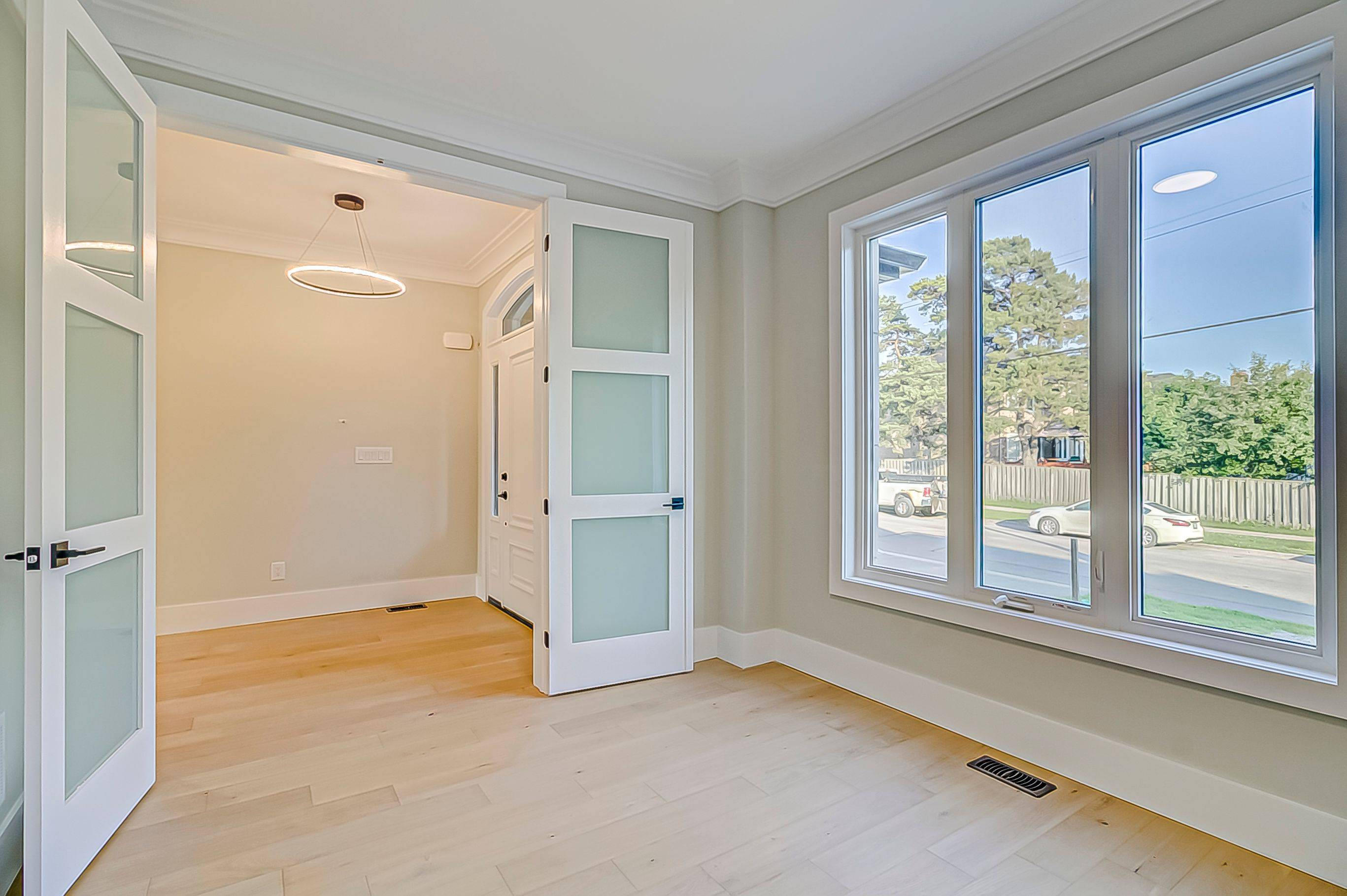 Toronto E10, ON M1C 0E6,24 Clemes DR