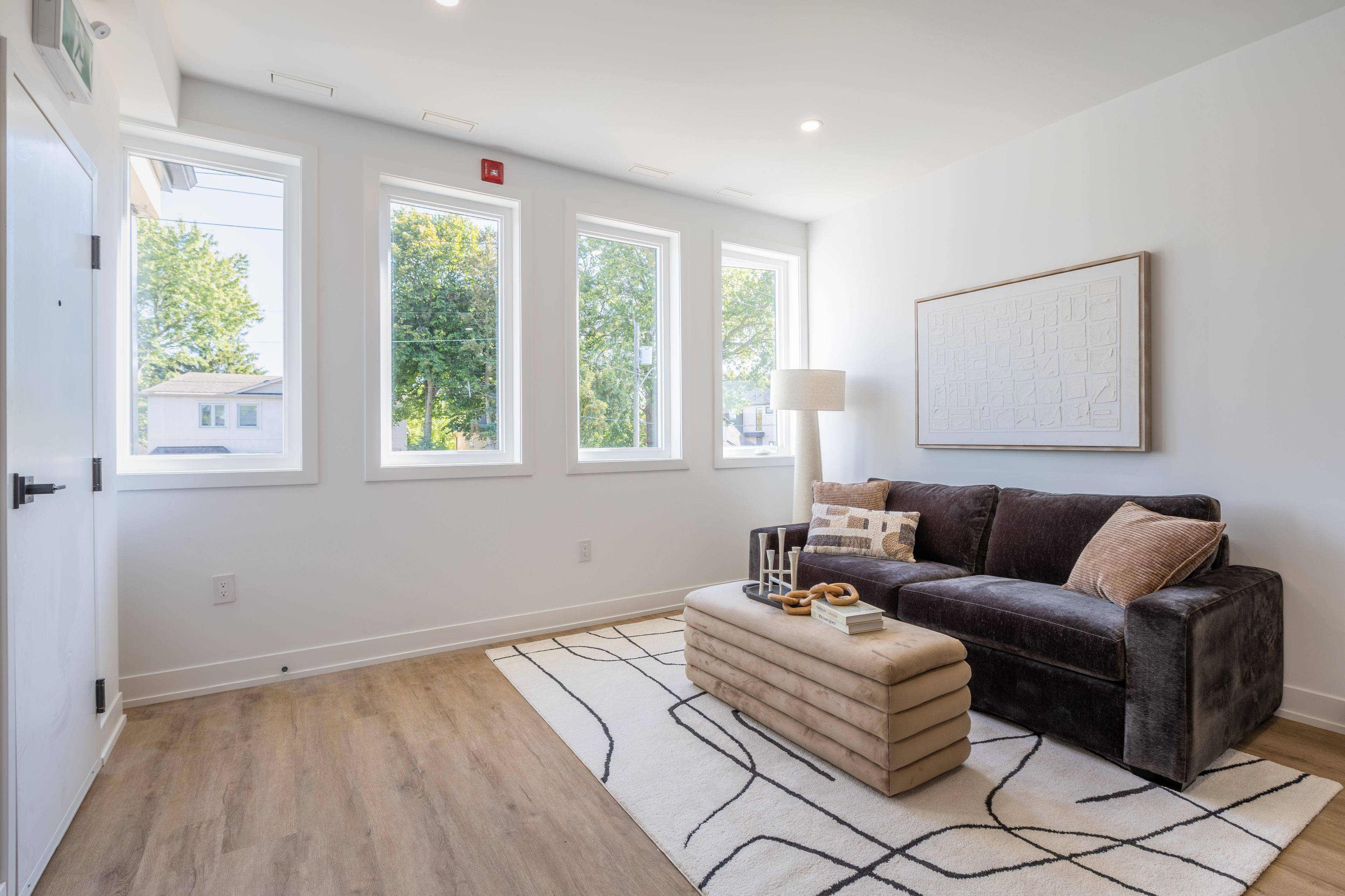 Toronto W07, ON M8Y 1S1,60 Cannon RD #2