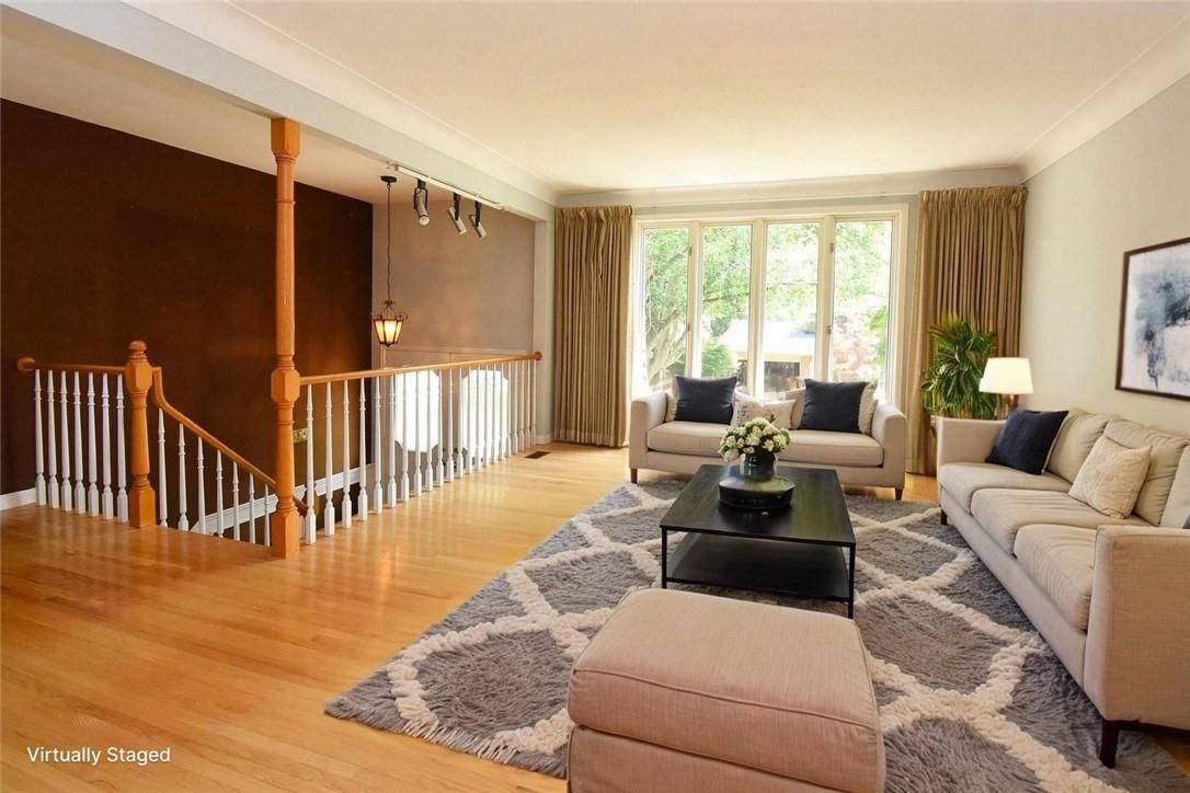 Hamilton, ON L9A 2Y6,30 Terrace DR