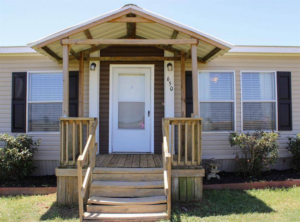 Whitesboro, TX 76273,650 Lone Star Road