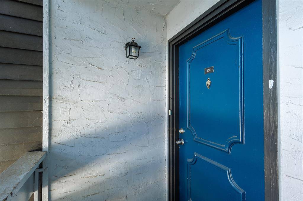 Dallas, TX 75254,5840 Spring Valley Road #208