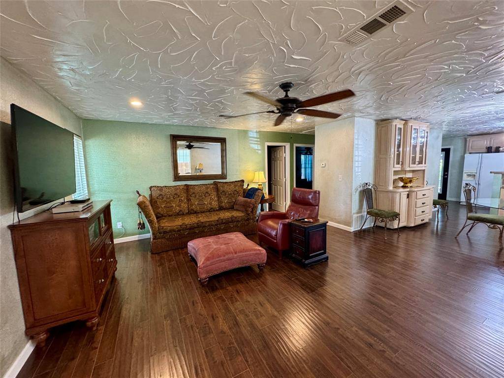 Dallas, TX 75216,2320 Village Way