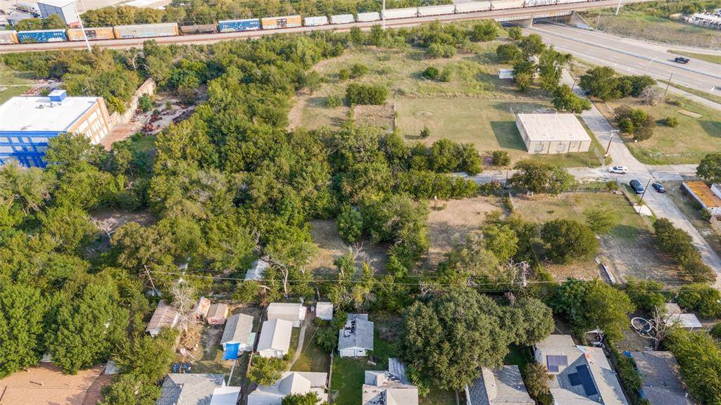 1608 E Broadway Avenue, Fort Worth, TX 76104